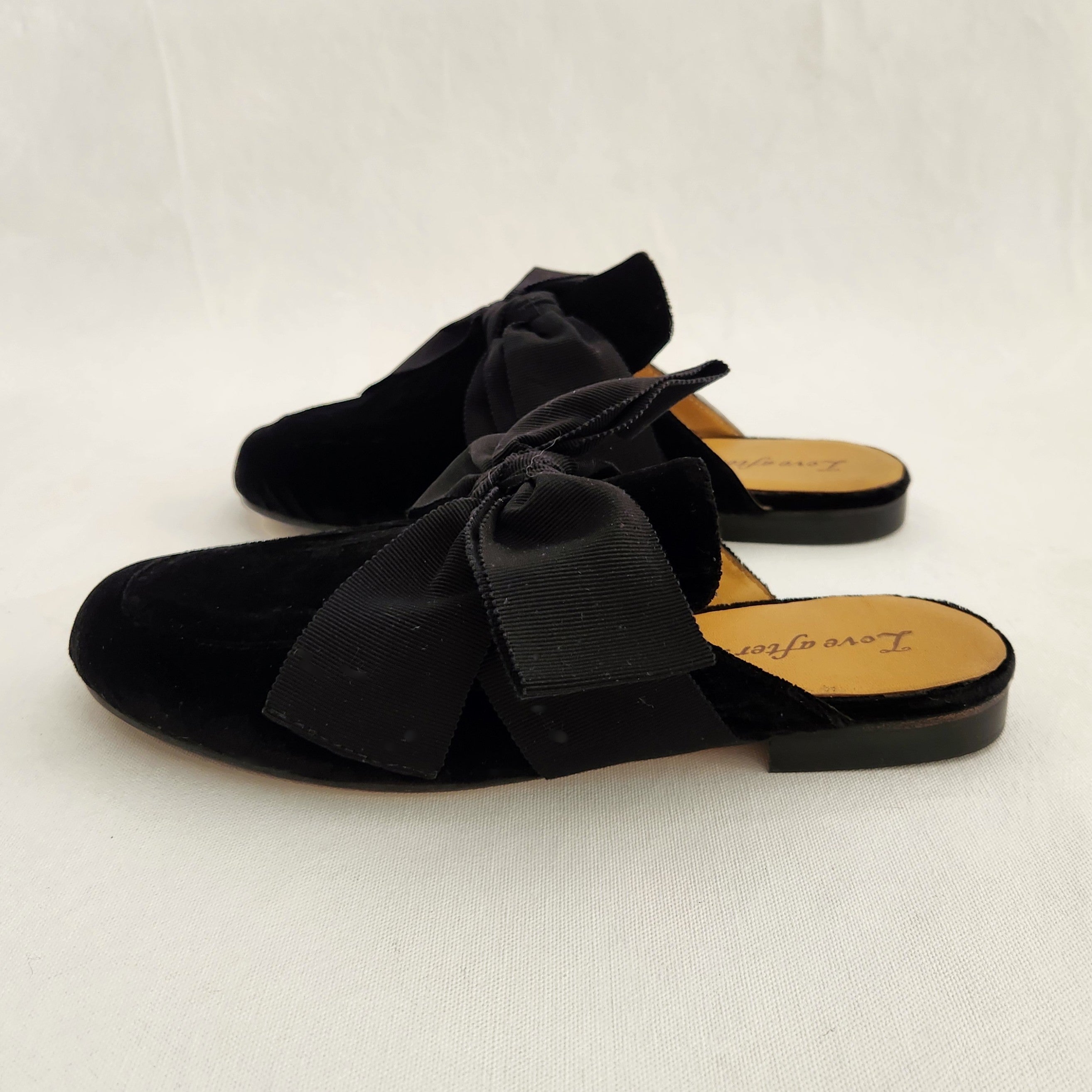 Nina - Back Velvet and Grosgrain Babouche