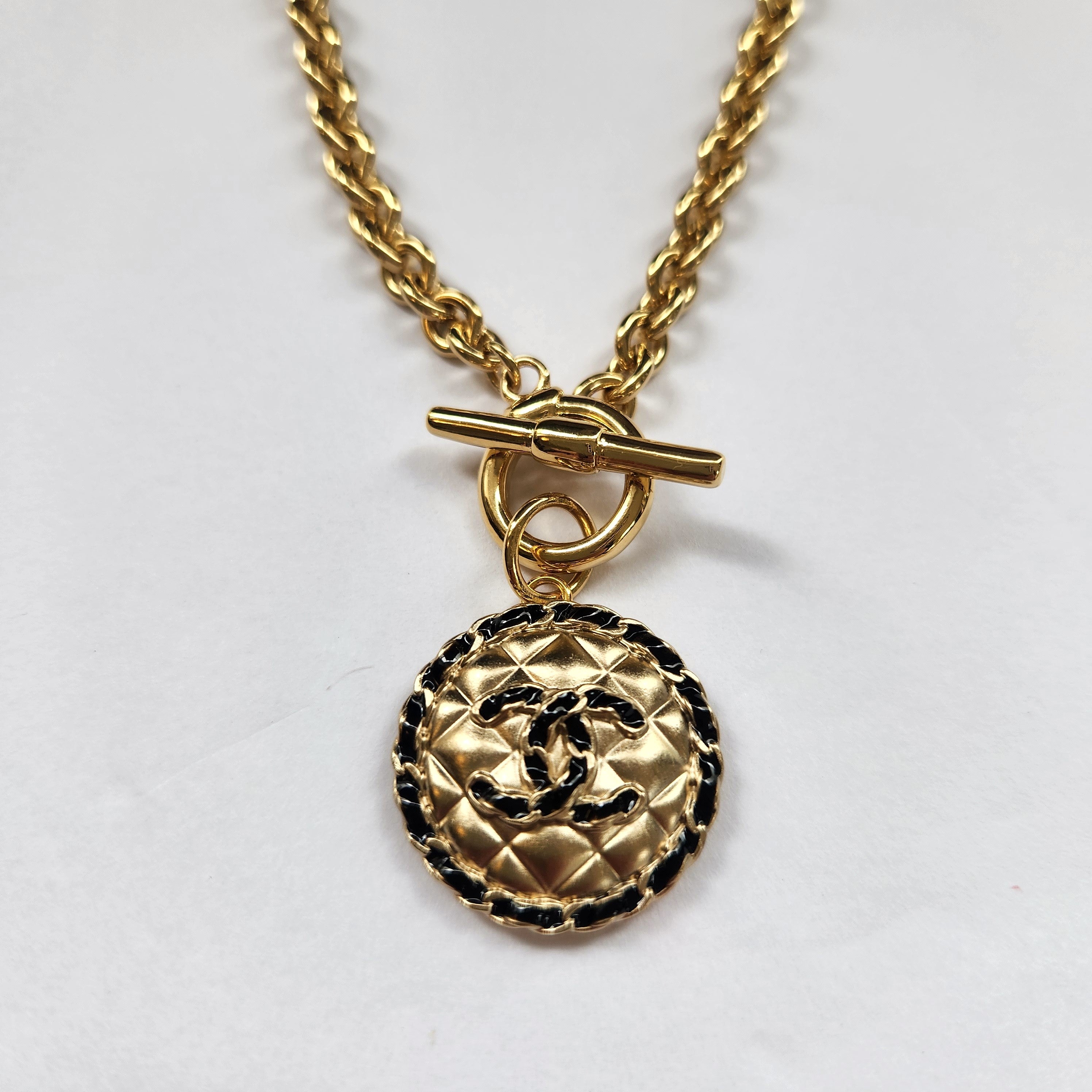 Black Bordered Quilt T Bar Necklace