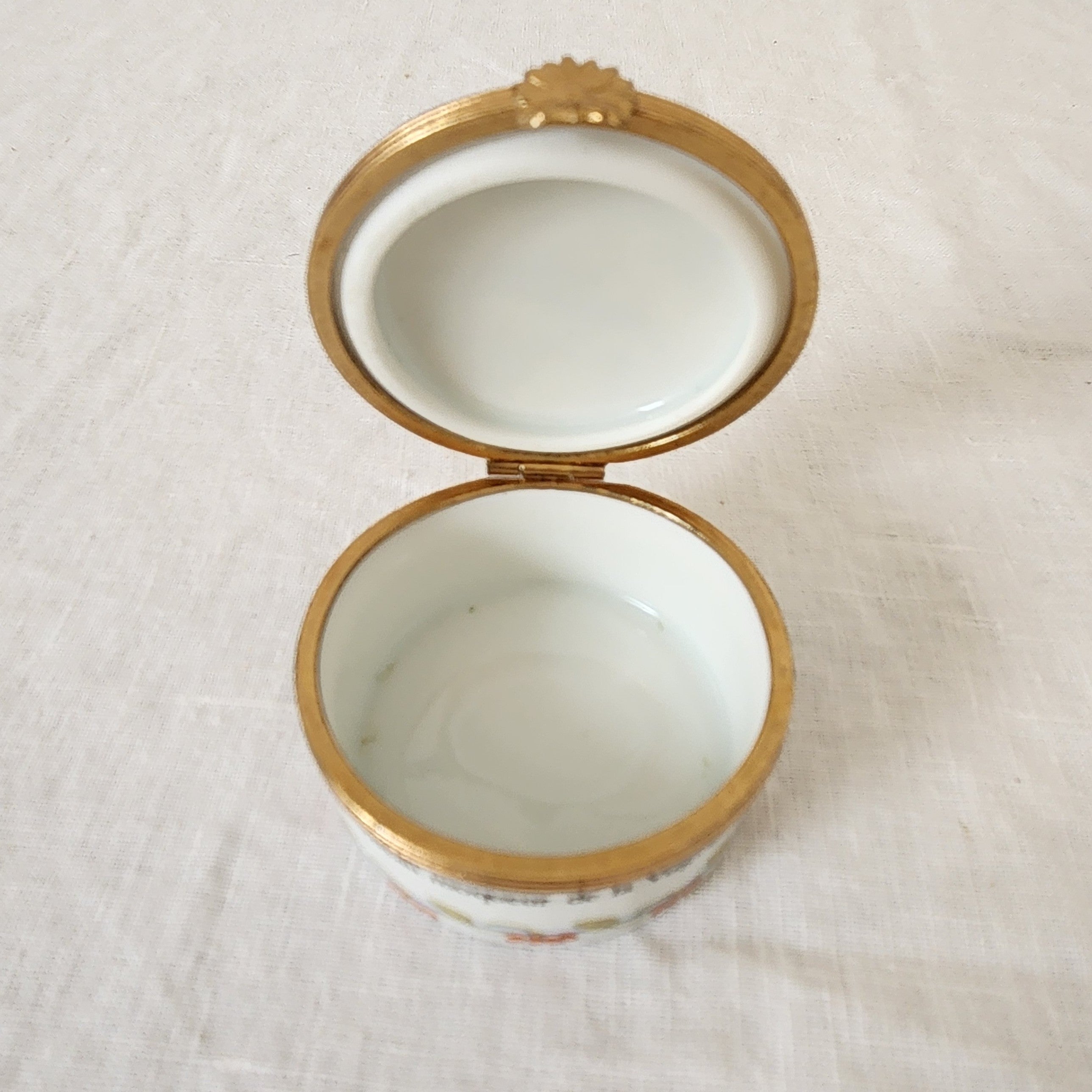 Vintage Porcelaine Des Paris Hinged Ring Box