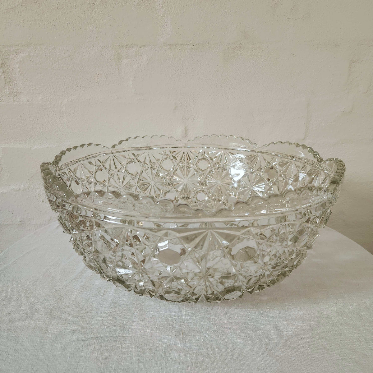 Vintage Czech Libochovice fruit bowl