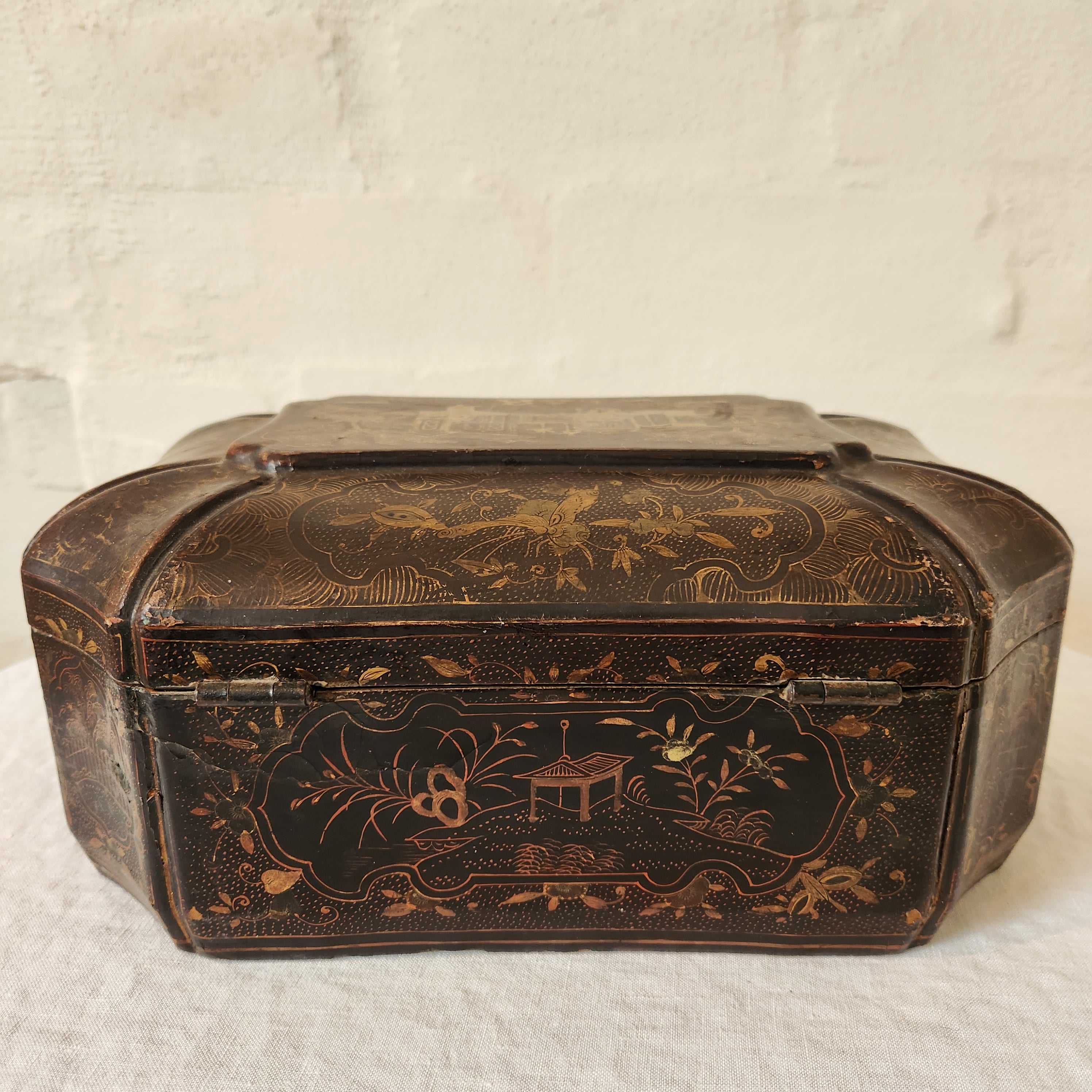 Antique Chinoiserie Lacquer Box