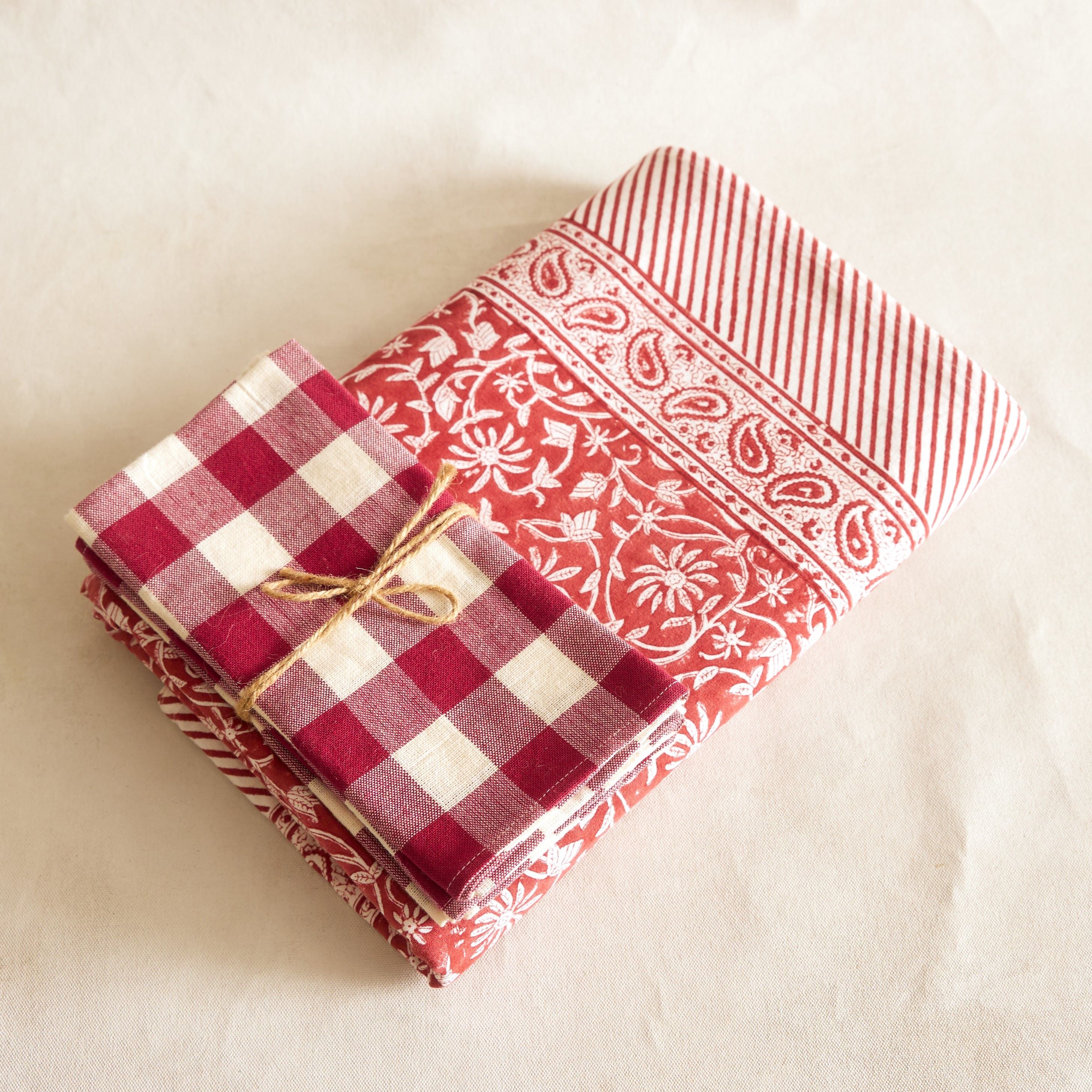Cotton Tablecloth - Margerita Red