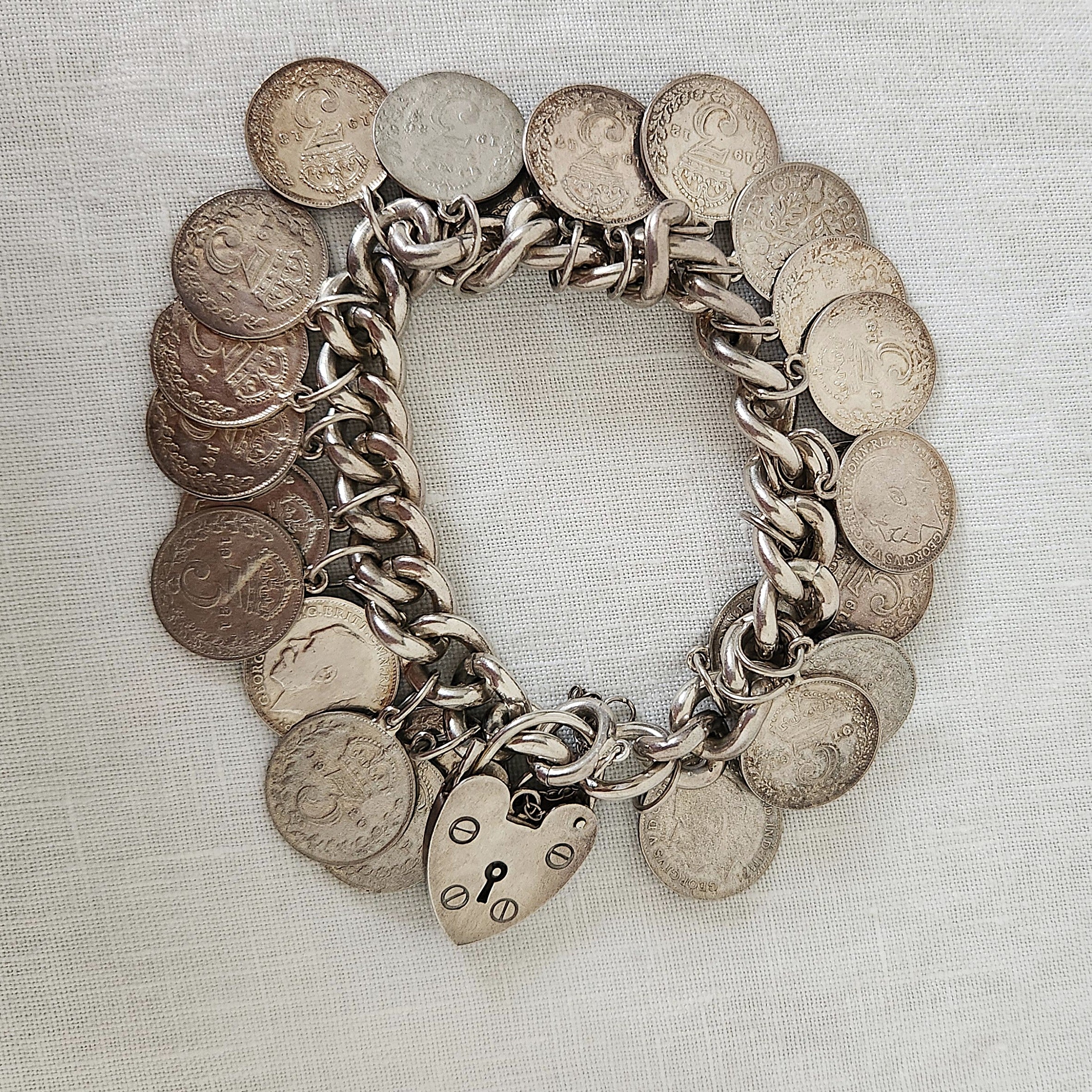 Antique Silver 3P Charm Bracelet with Heart Padlock.
