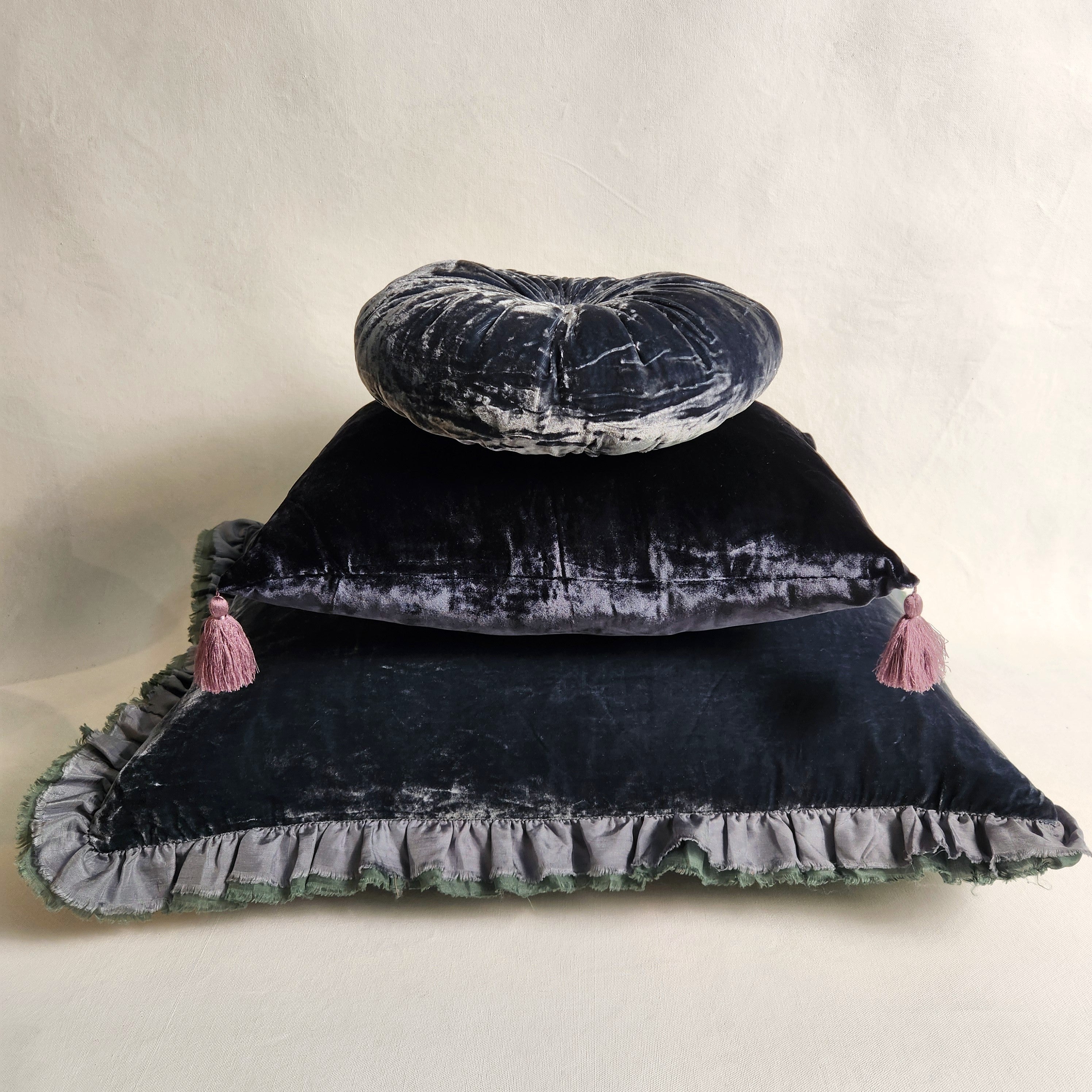 Pompom Cushion - Edimbourg