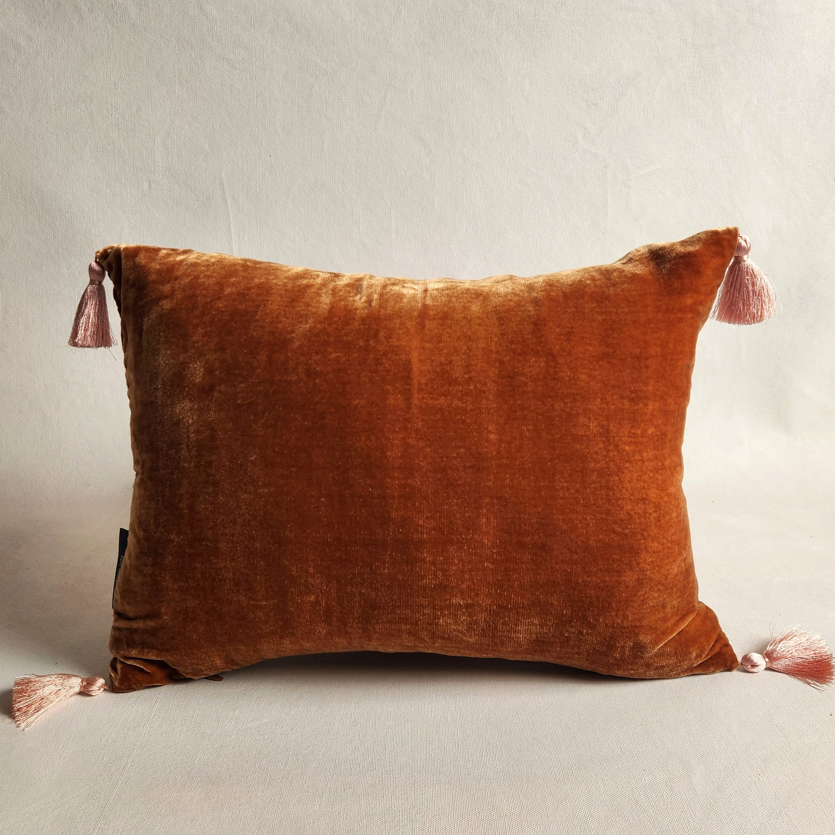 Pompom Cushion - Pondichey