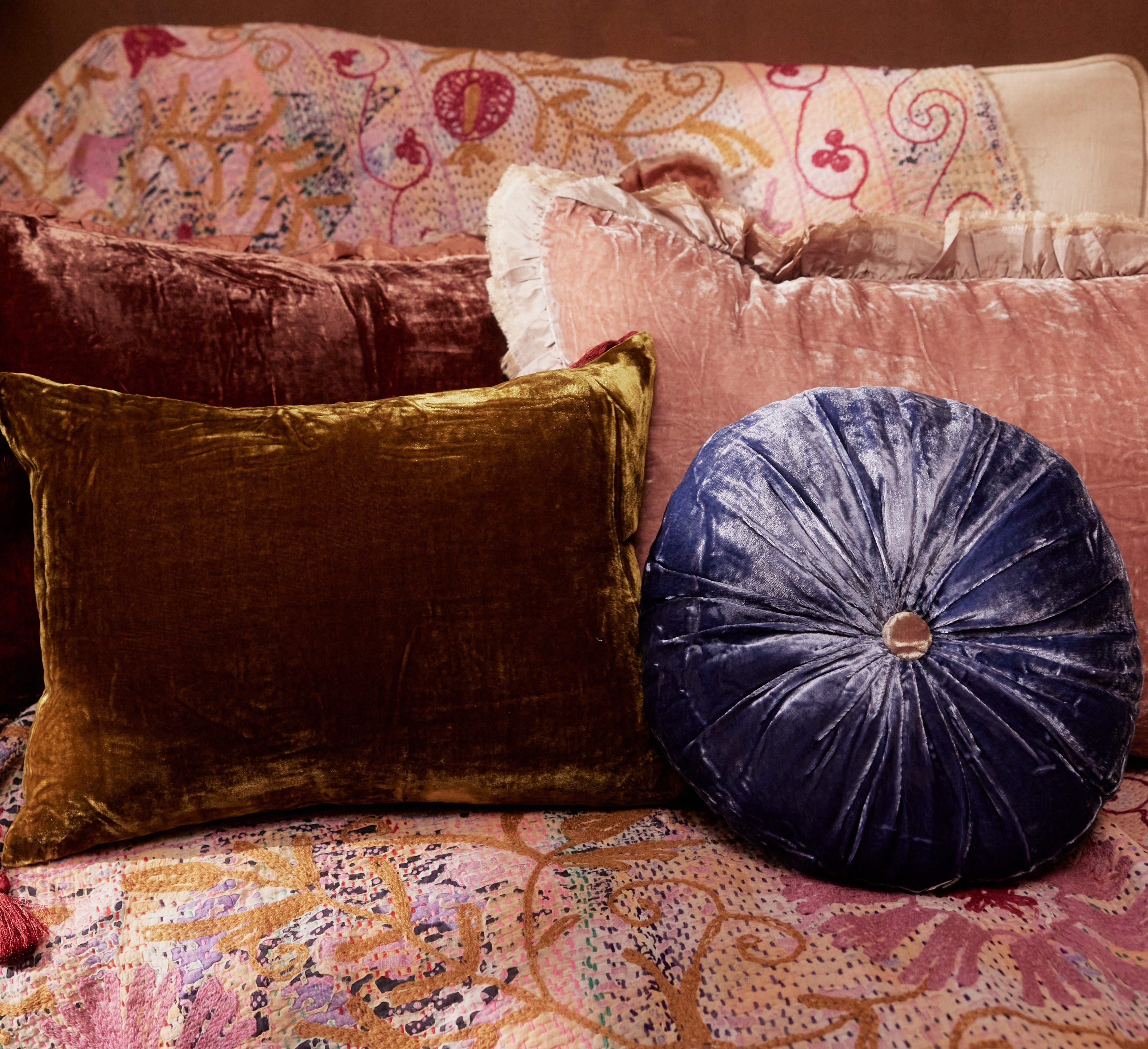 Sweet Circle Cushion - Delft Blue