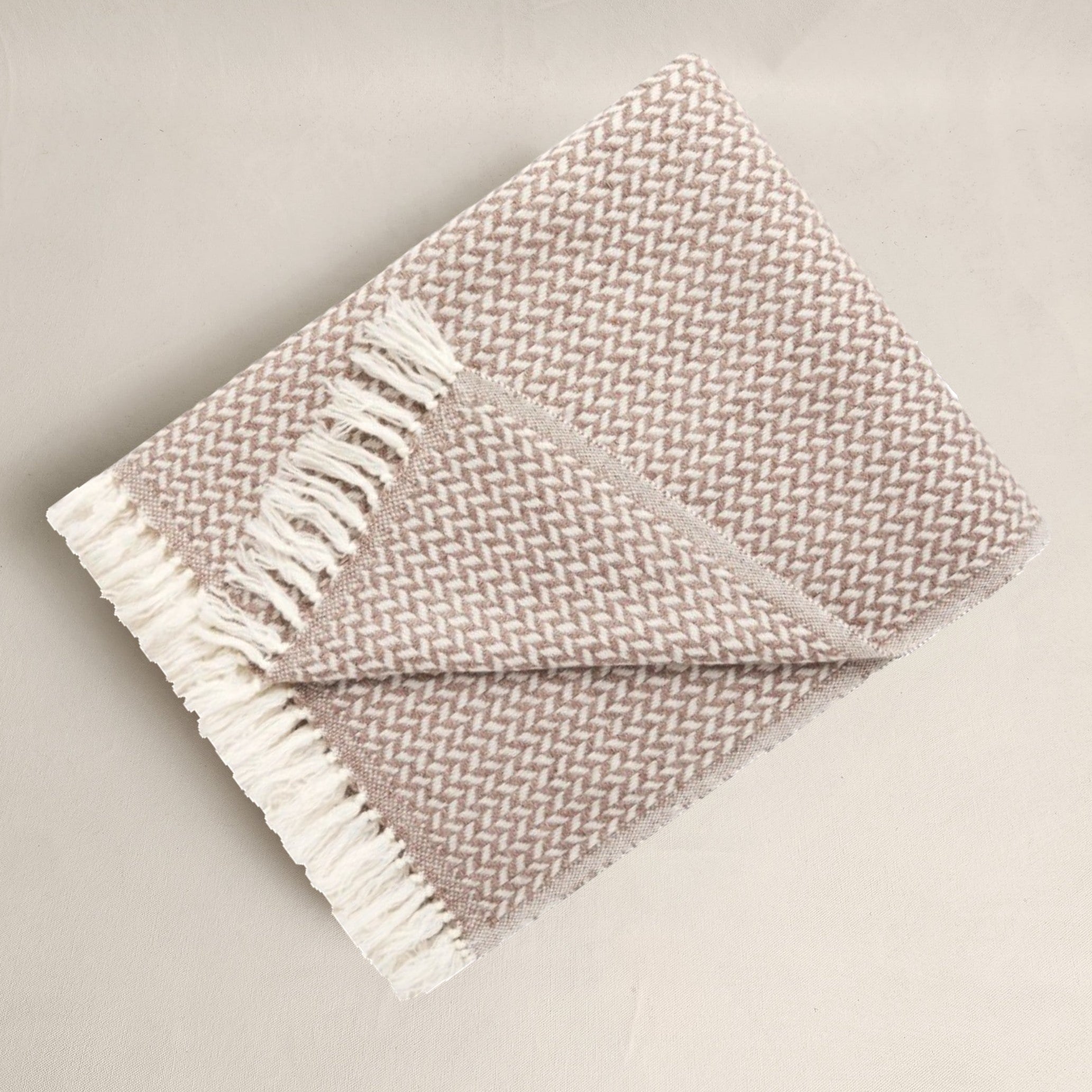 Nutmeg coloured cashmere throw