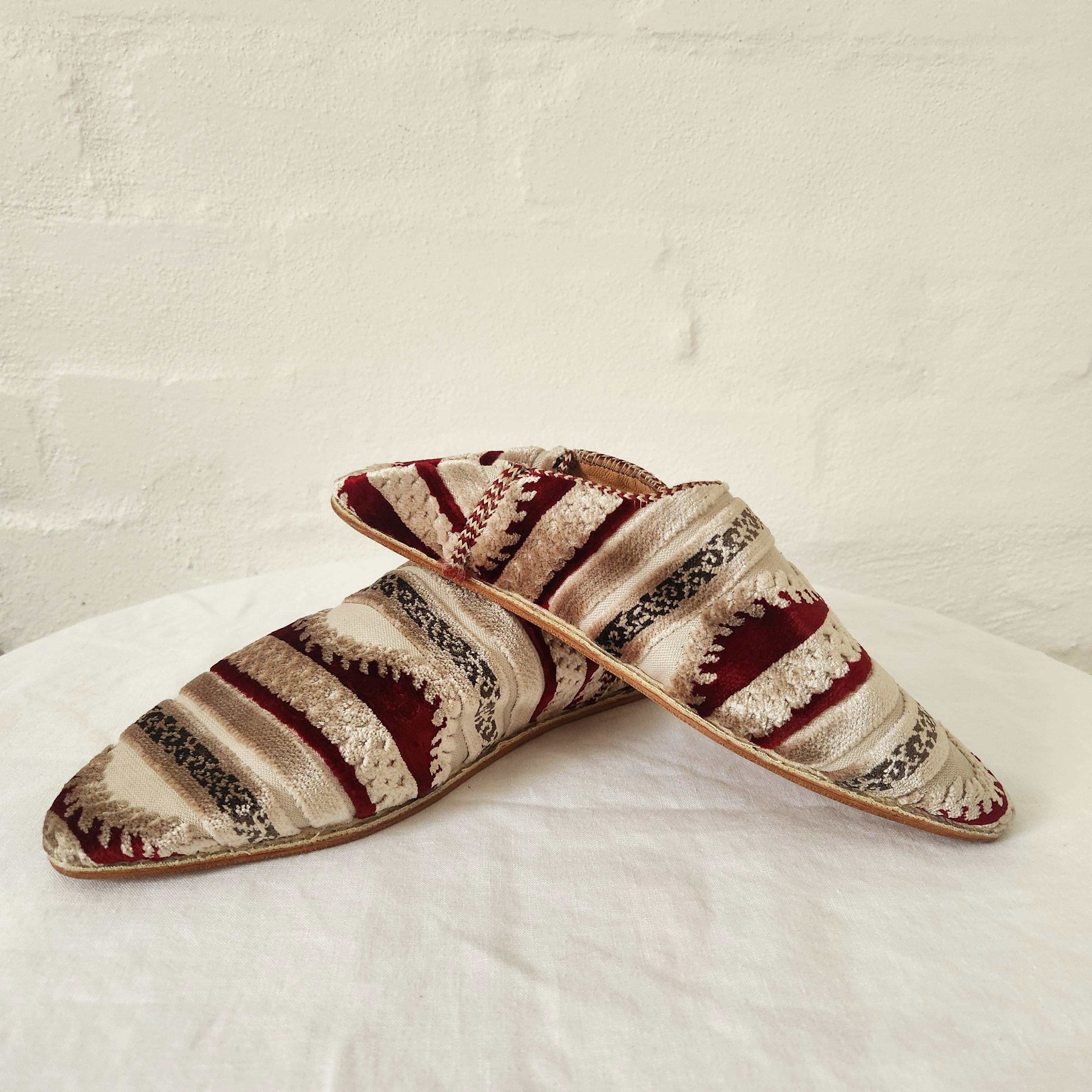 Babouche Slippers - Grey & Burgundy Stripe