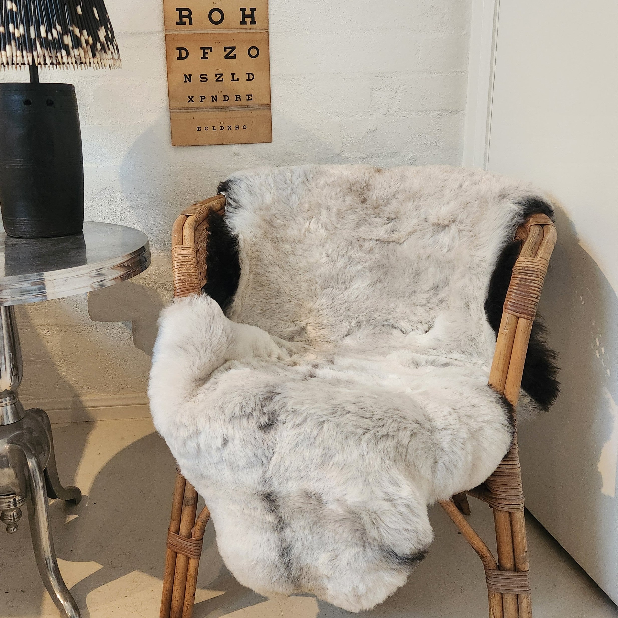 Shorn Icelandic Sheepskin - Dark Edges