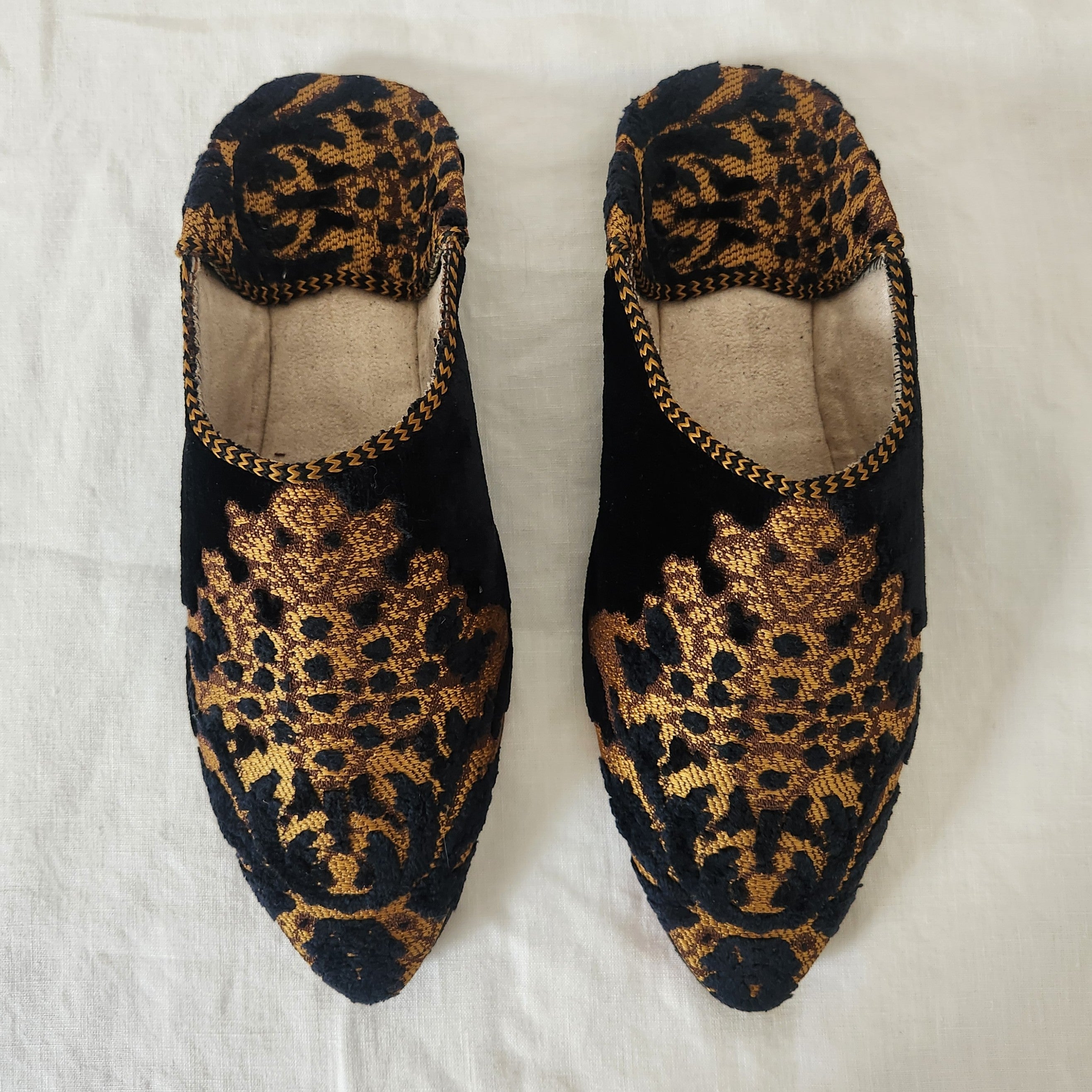 Babouche Slippers - Dark Midnight Blue & Gold