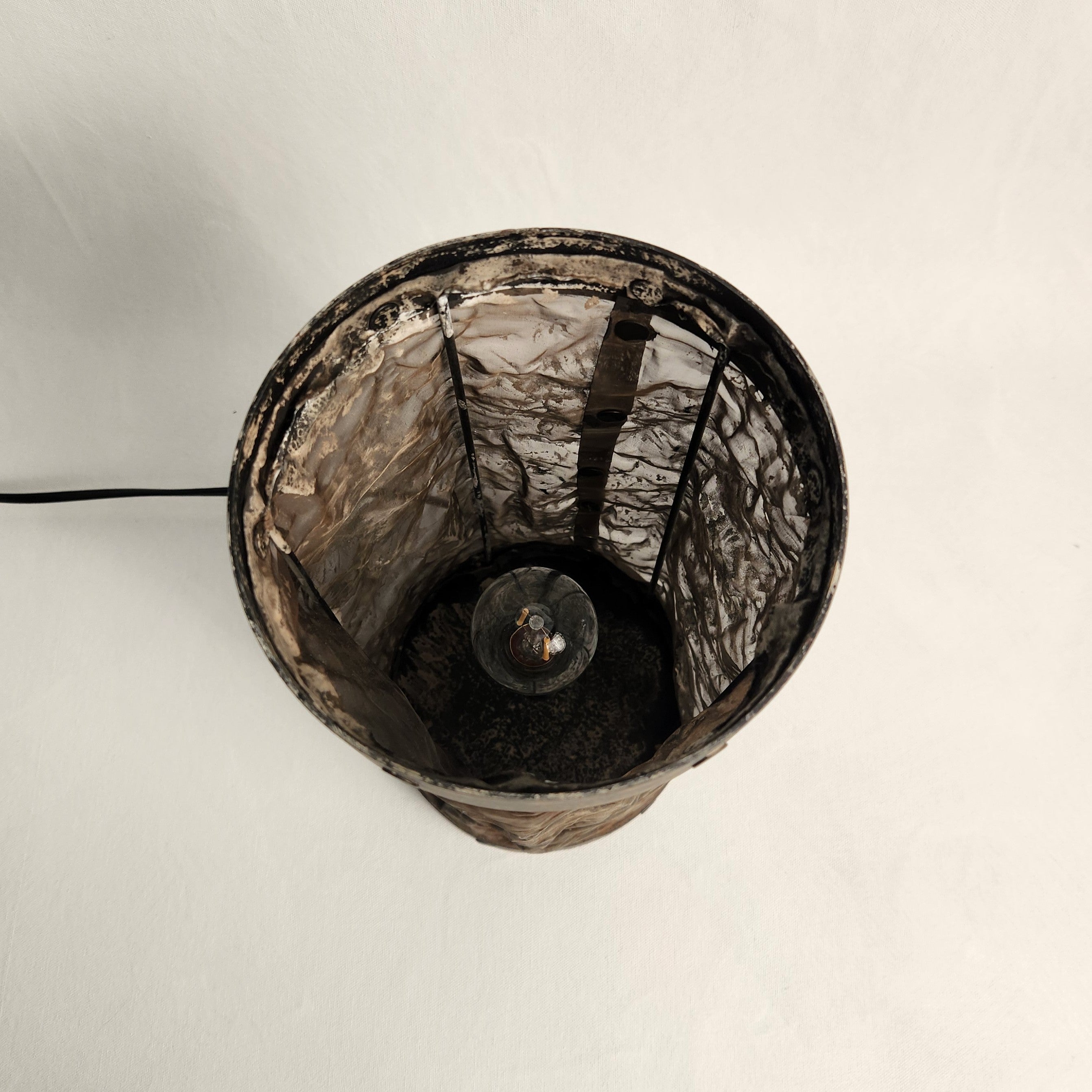 Barrio lamp