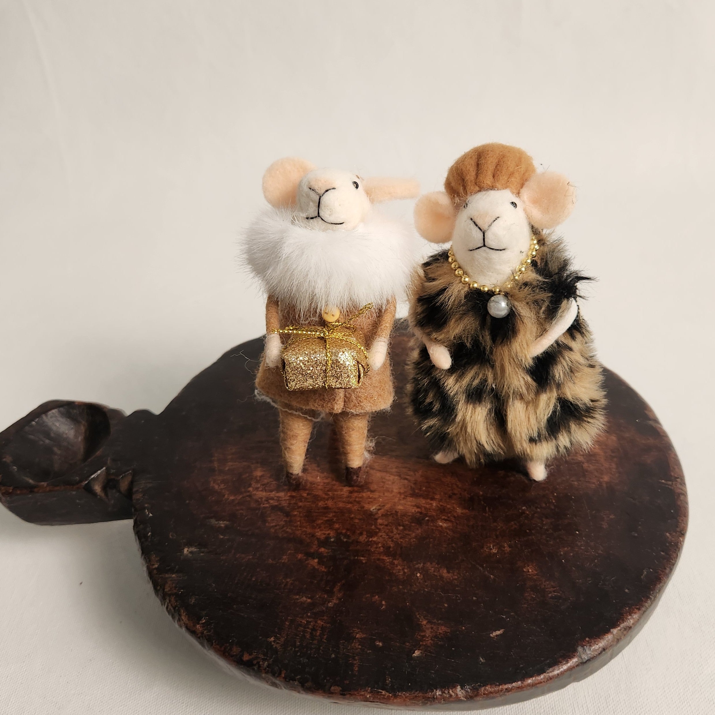 Magical Mice - Leopard & Gift