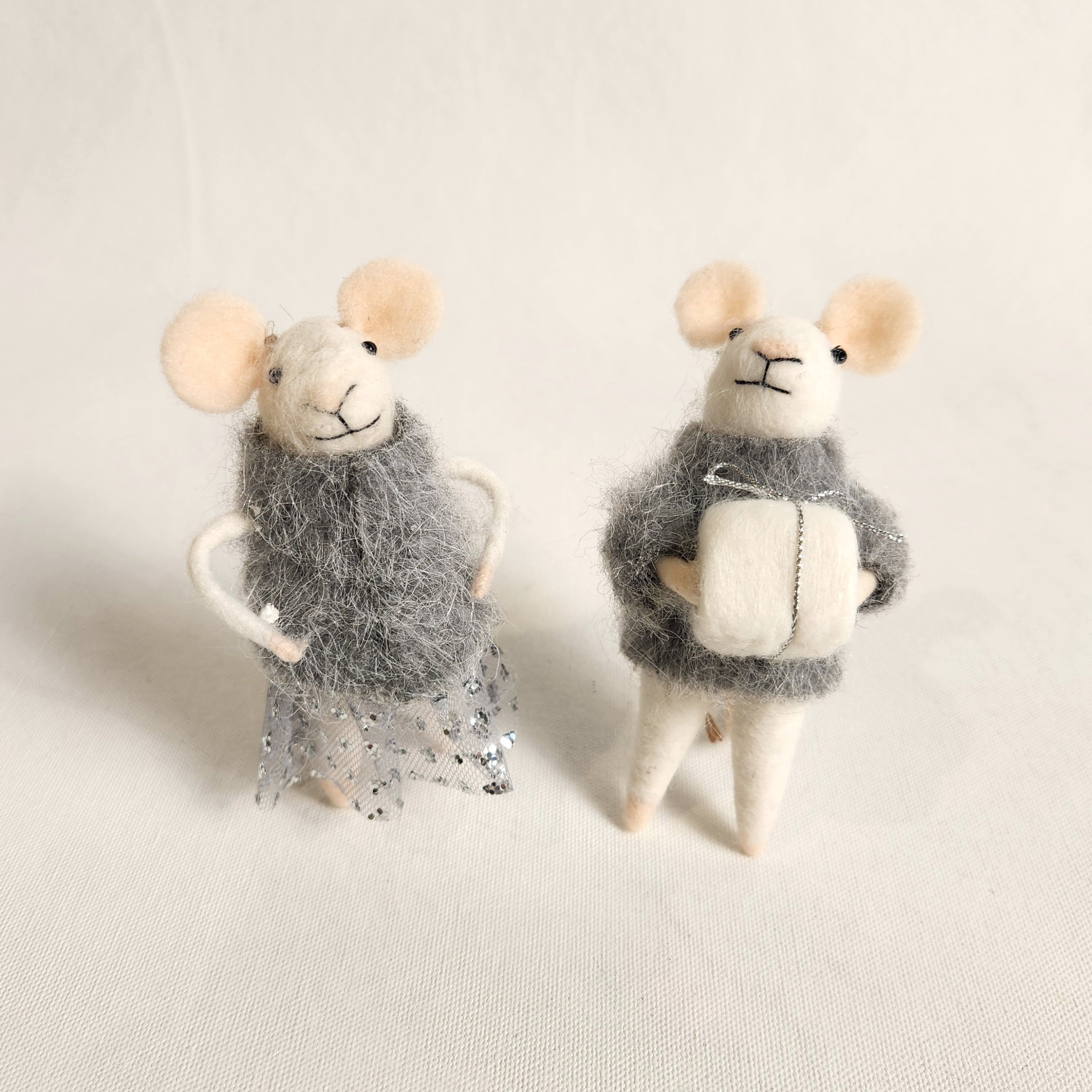 Magical Mice - White Gift