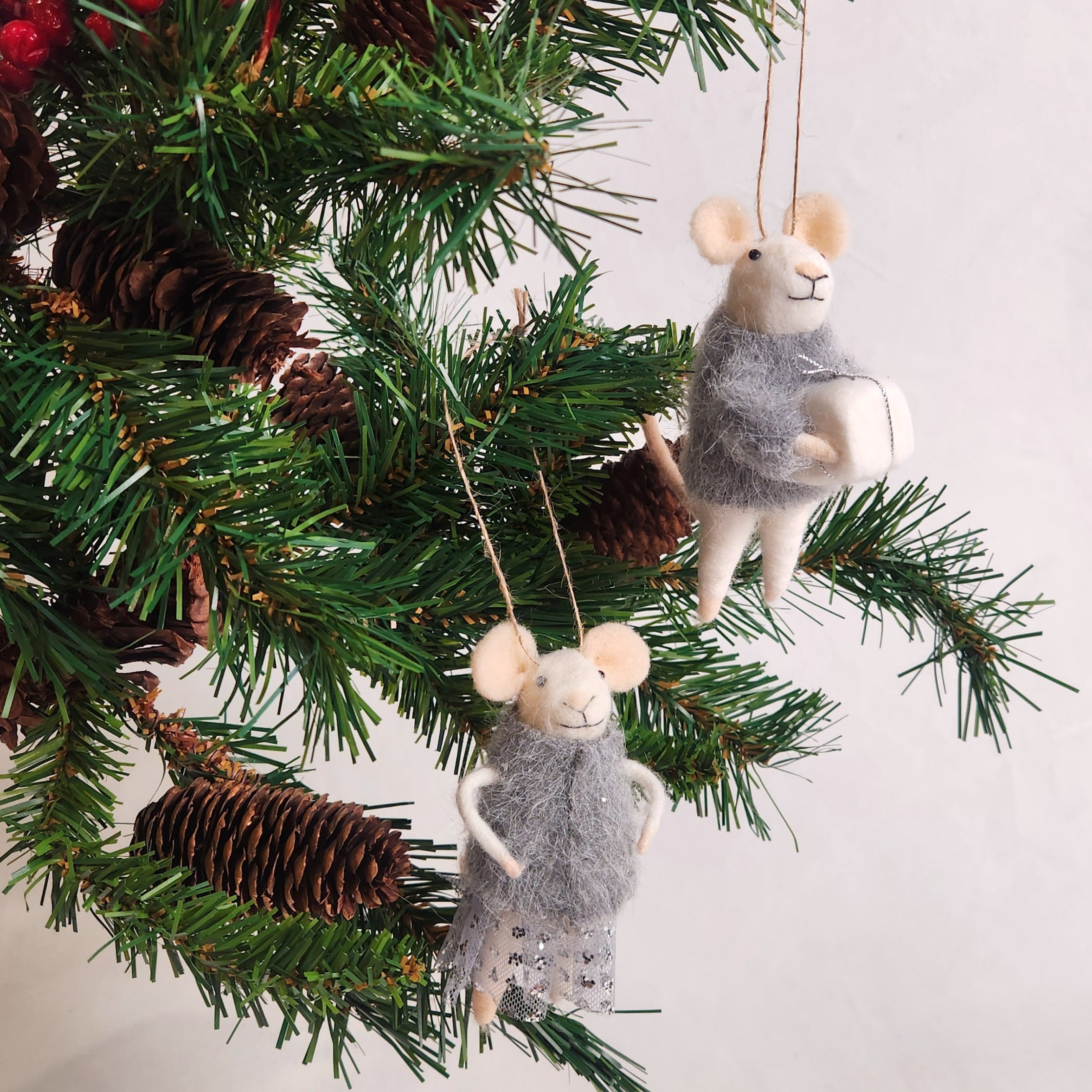 Magical Mice - White Gift