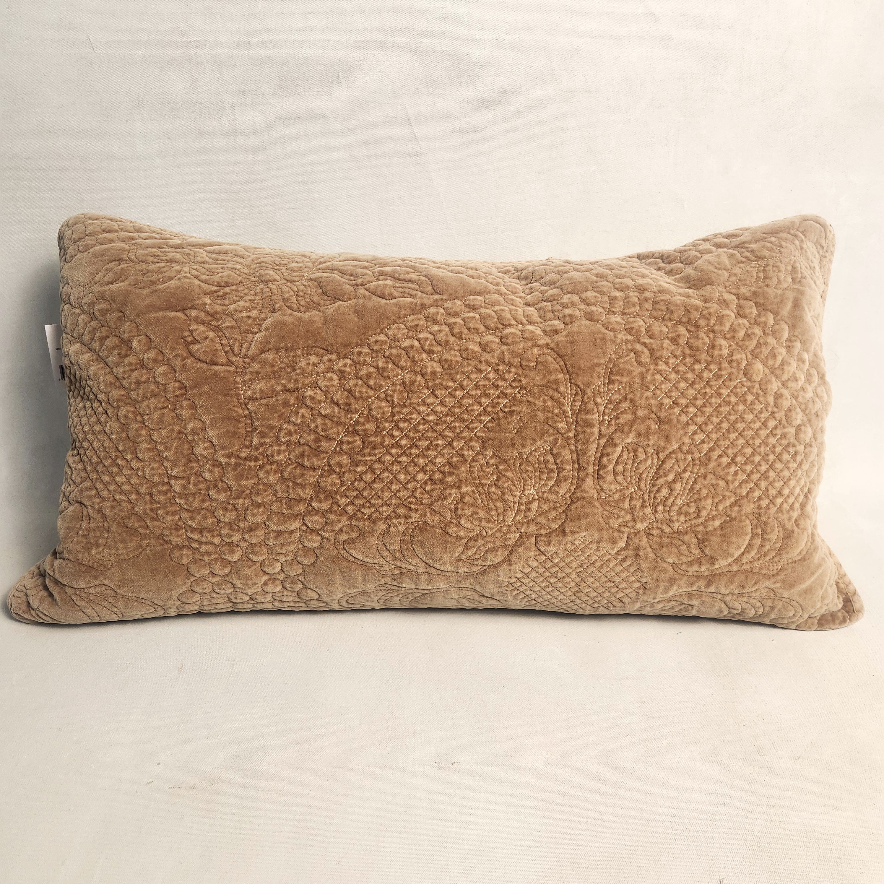 Sara Cushion - Beige