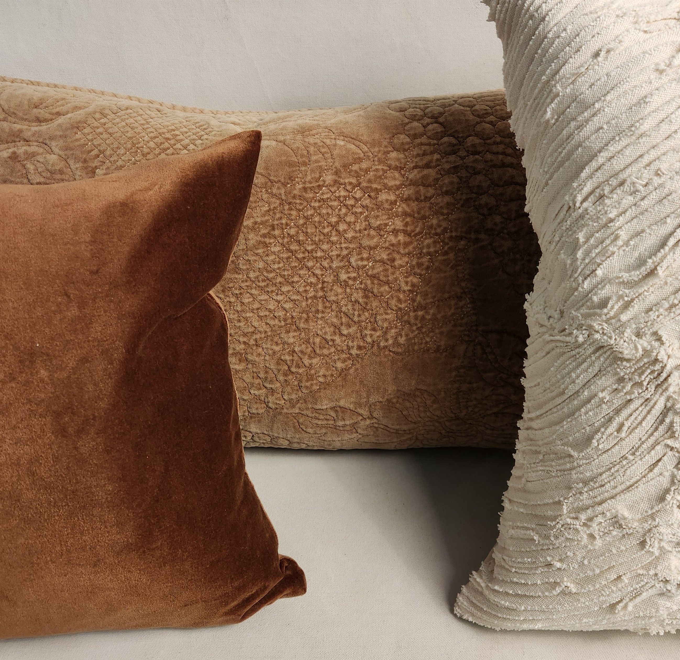 Sara Cushion - Beige