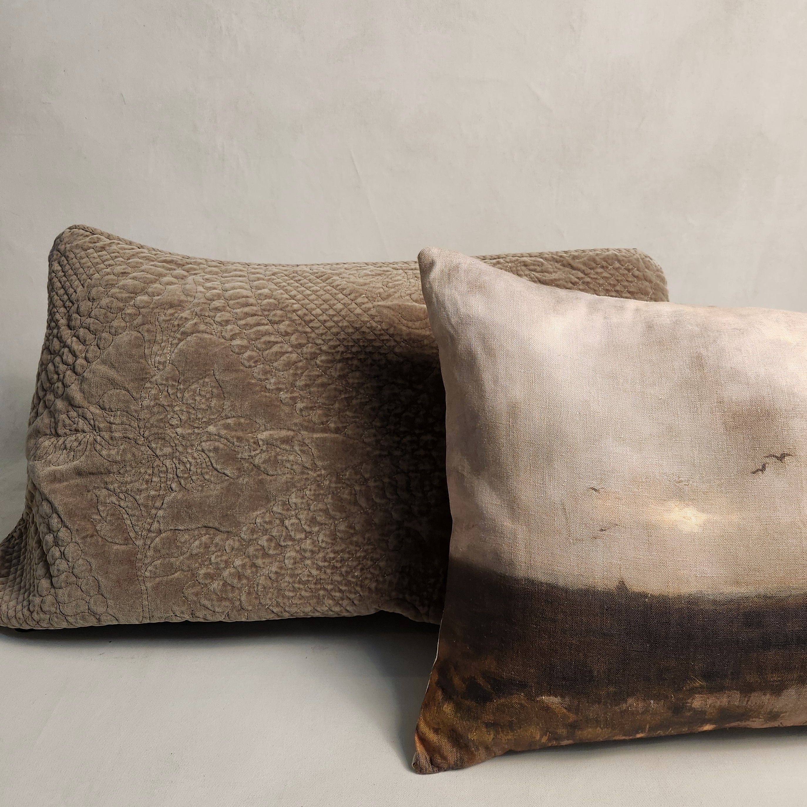 Sara Cushion - Taupe