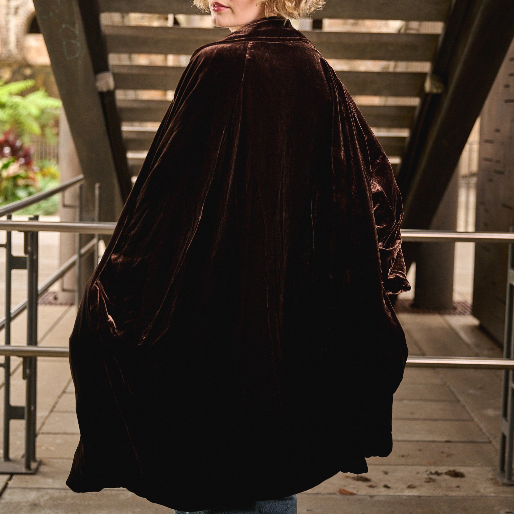 Claudia Silk Velvet Coat - Chocolate