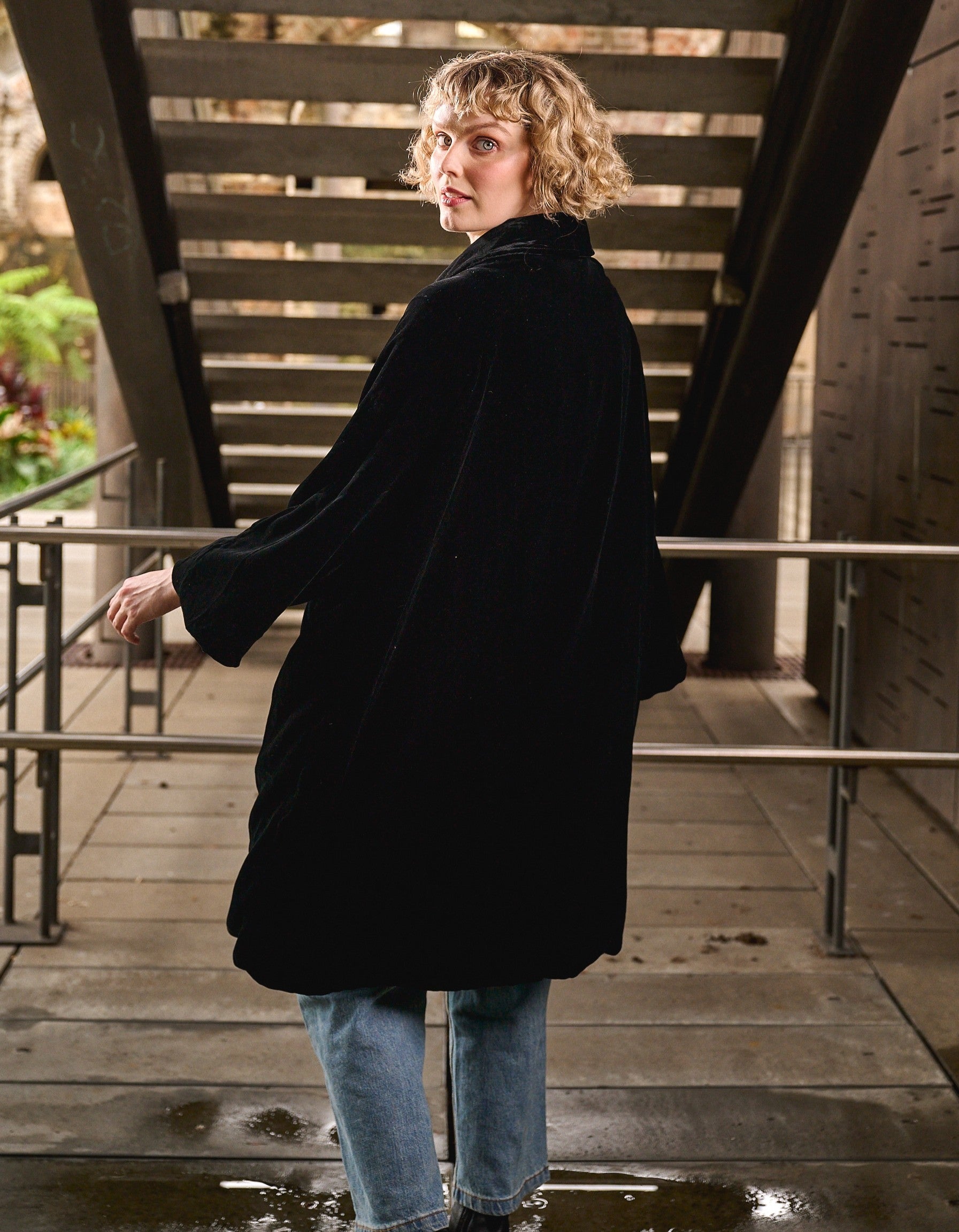 Claudia Silk Velvet Coat - Liquorice