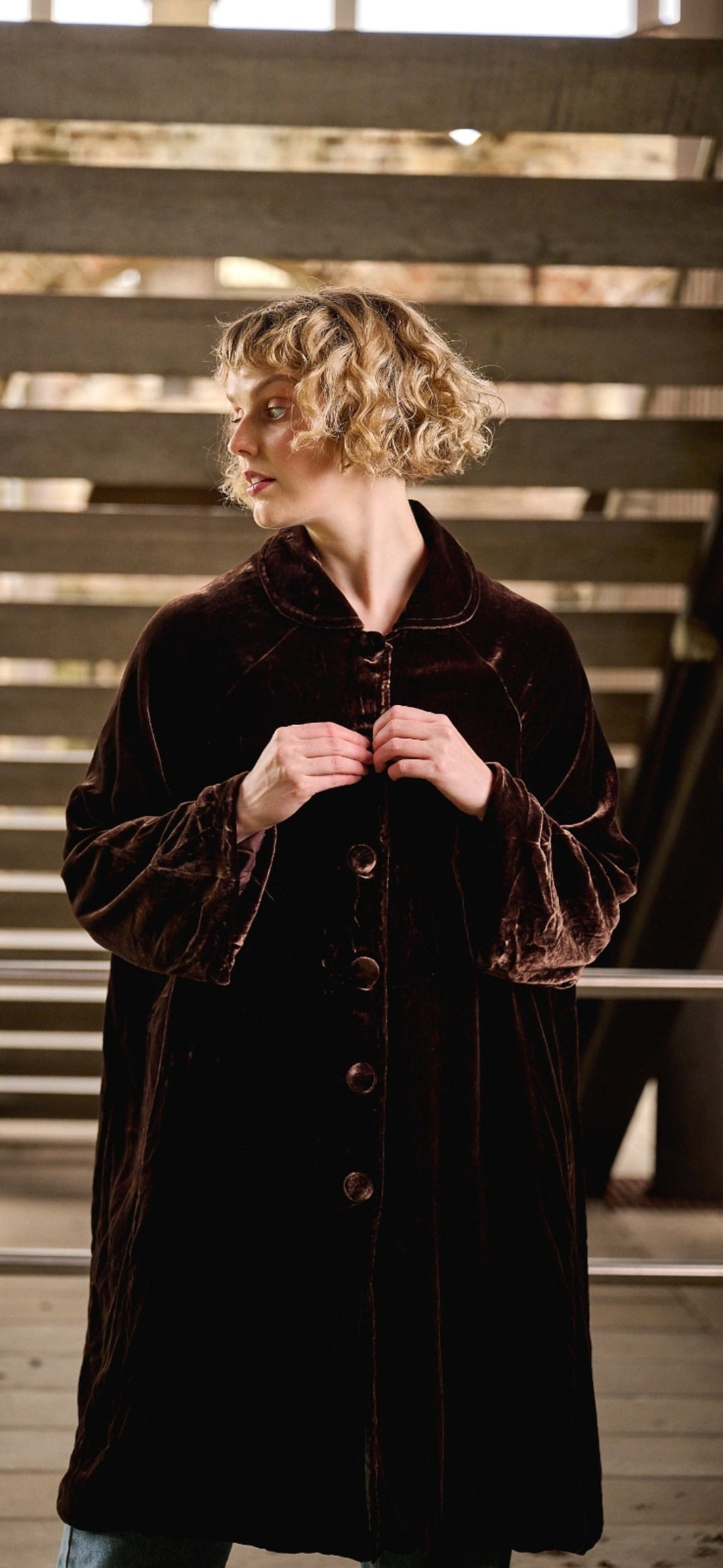 Claudia Silk Velvet Coat - Chocolate