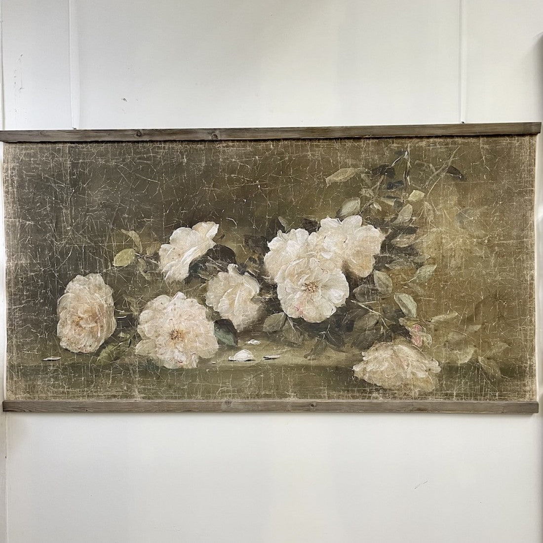 Jeté de Roses Blanches Canvas Print