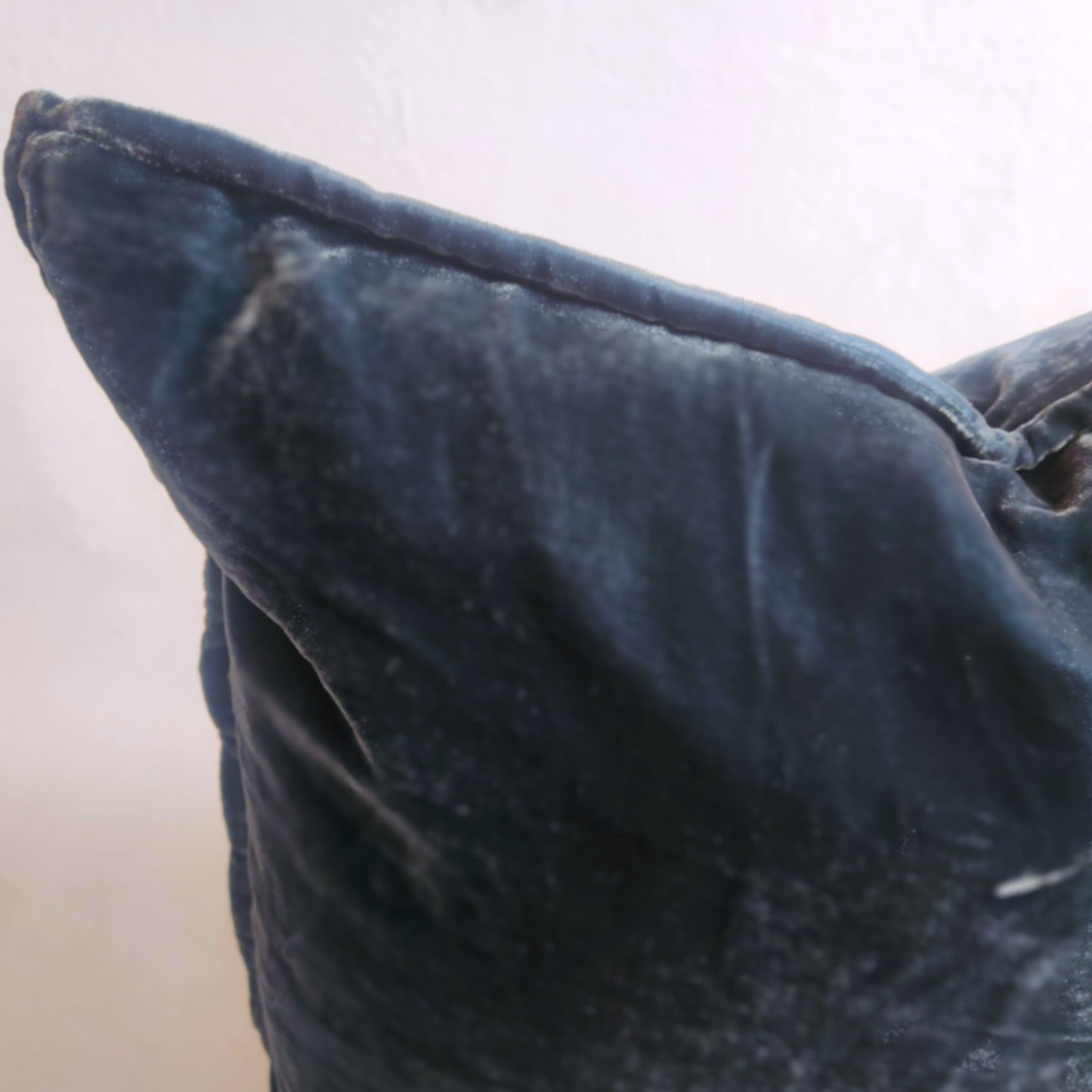 Sosavelvet Cushion - 50x50 - "Dusty Denim"
