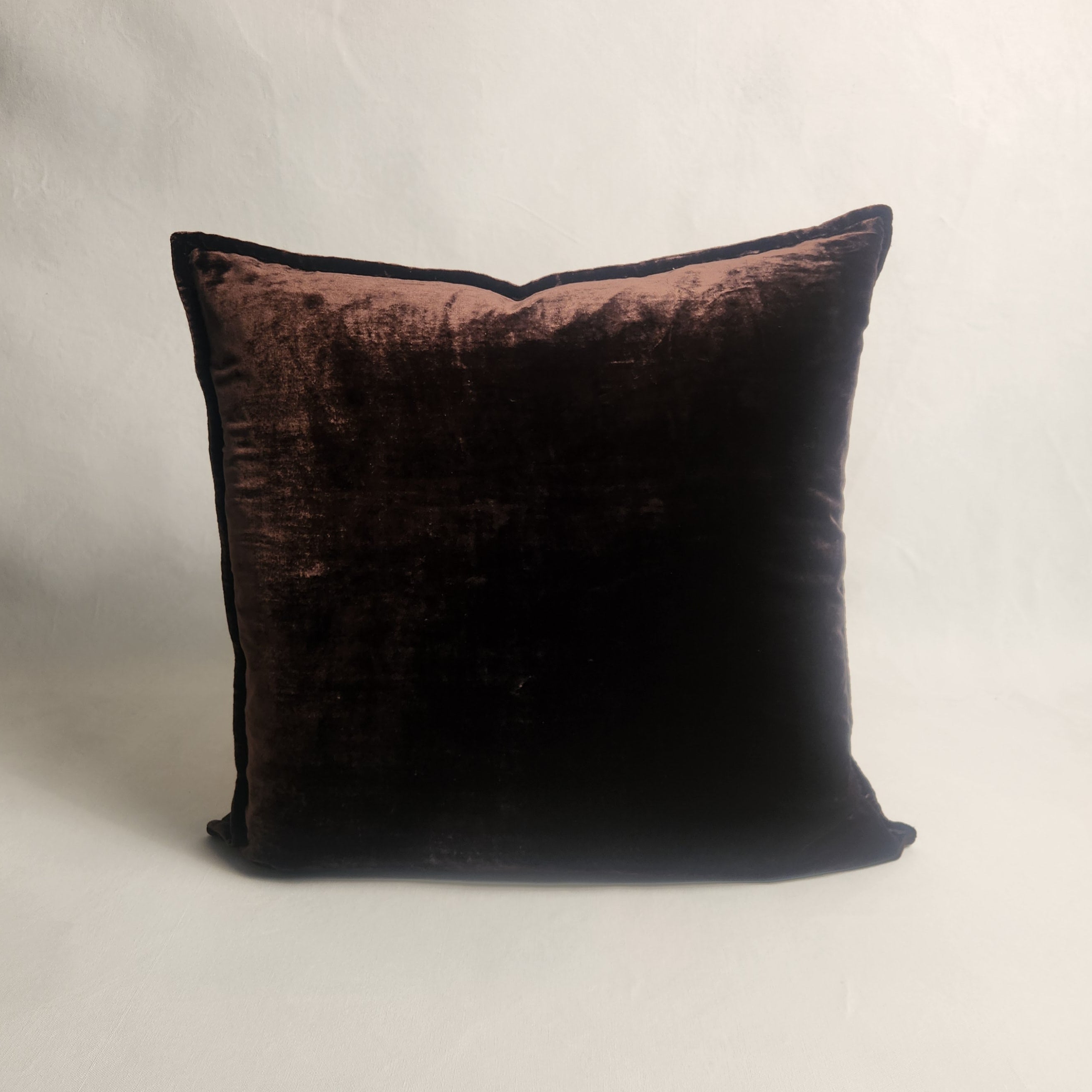 Sosavelvet Cushion - 50x50 - "Chocolate"