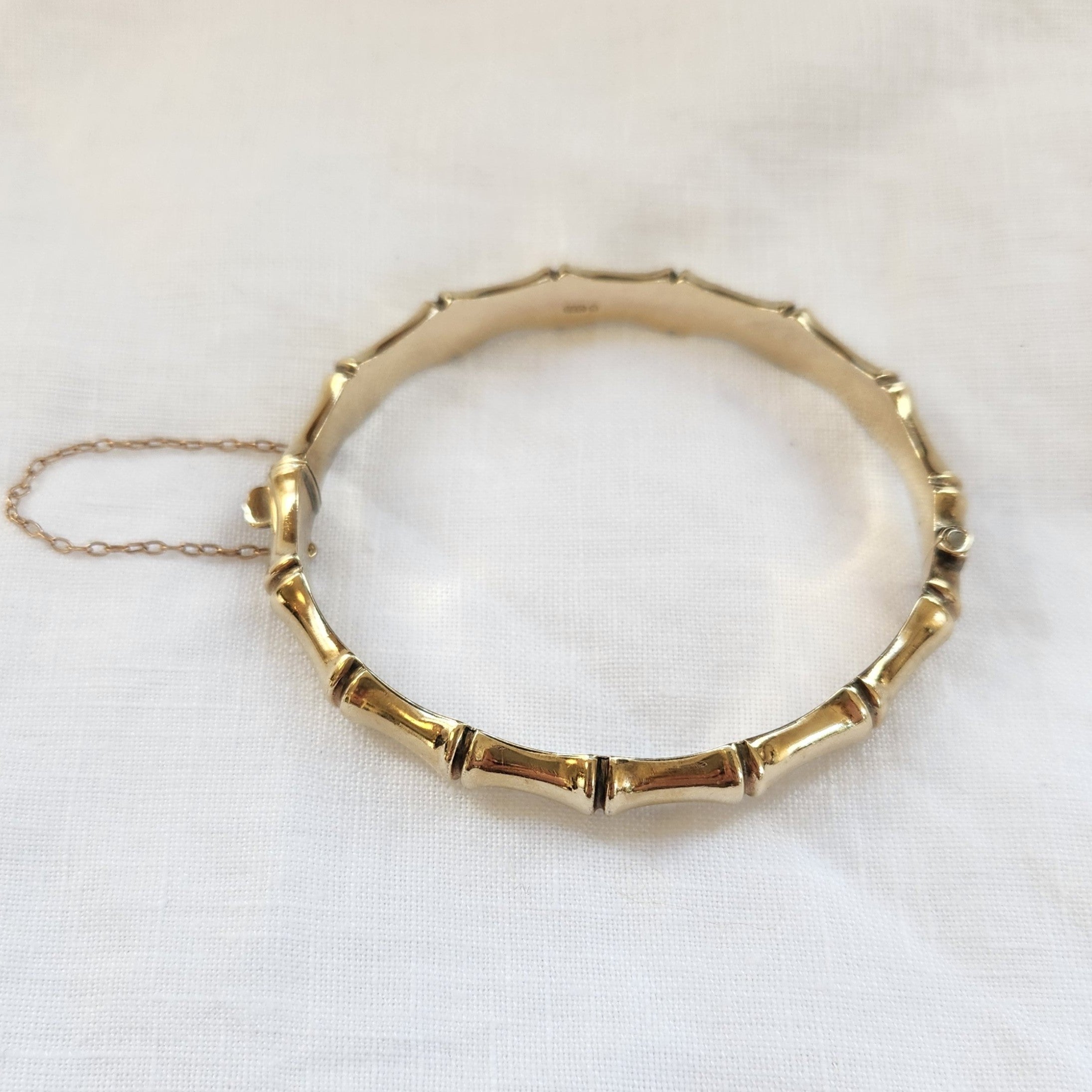 Mid Century 9ct Gold Oval Bamboo Bangle