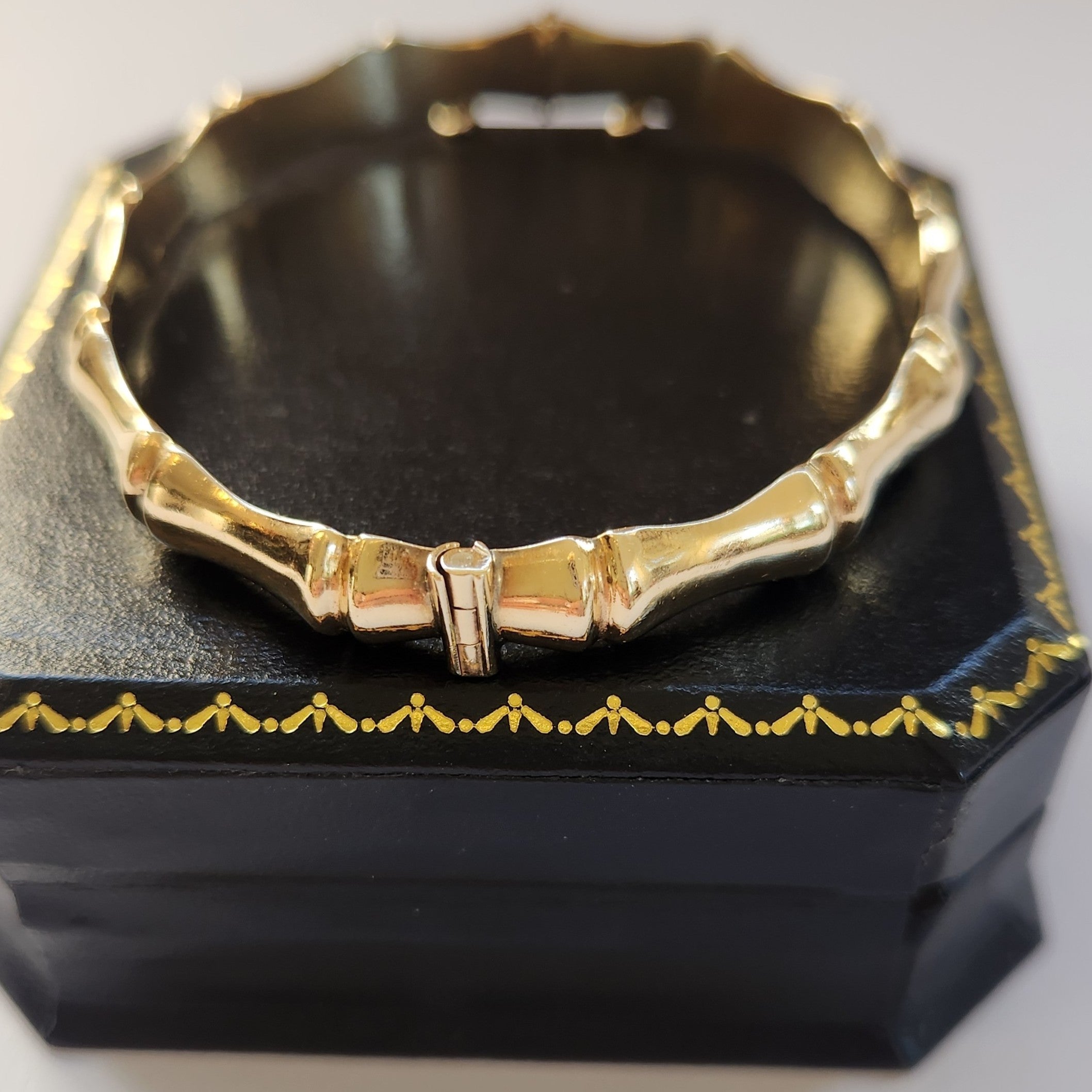 Mid Century 9ct Gold Oval Bamboo Bangle