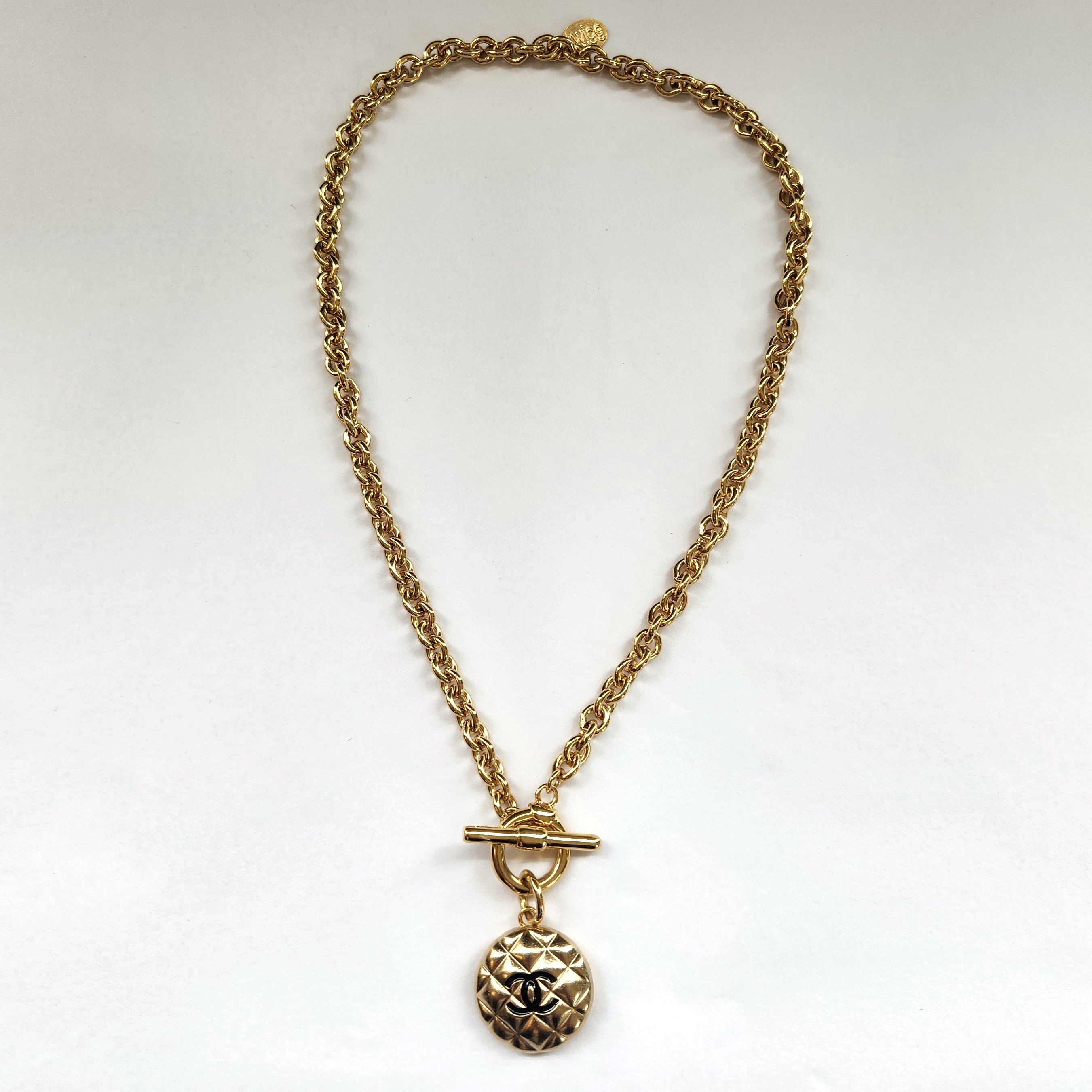 Quilted T Bar Necklace