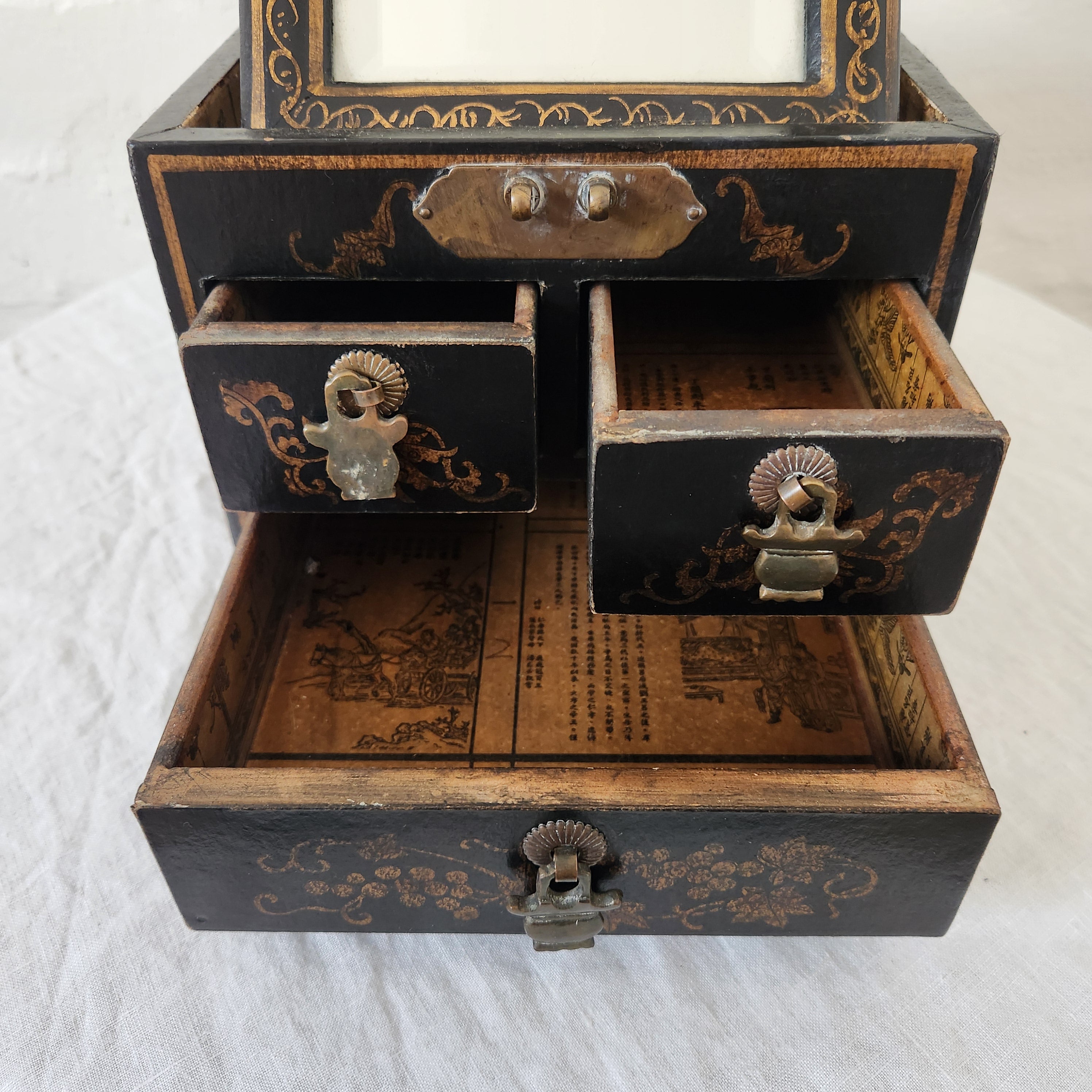 Black Lacquered Wooden Chinoiserie Jewellery Box with mirror