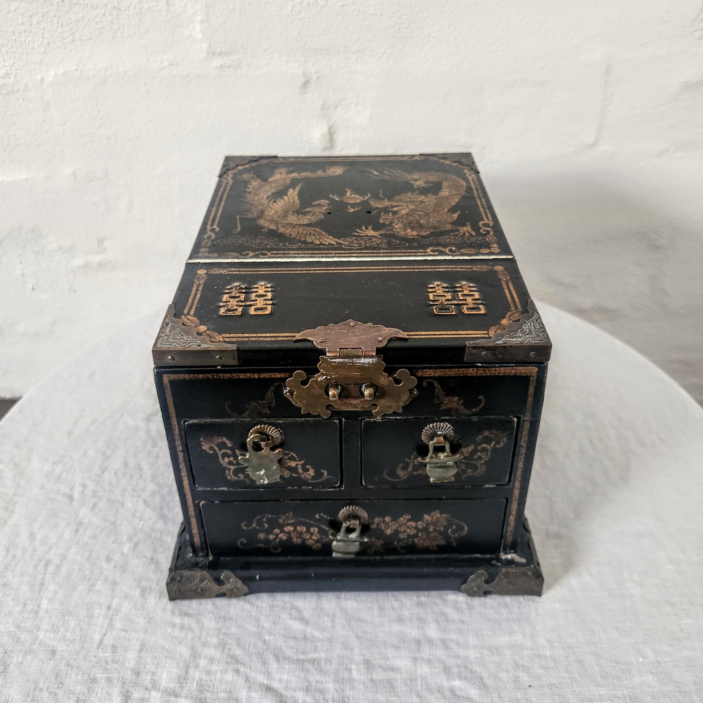 Black Lacquered Wooden Chinoiserie Jewellery Box with mirror