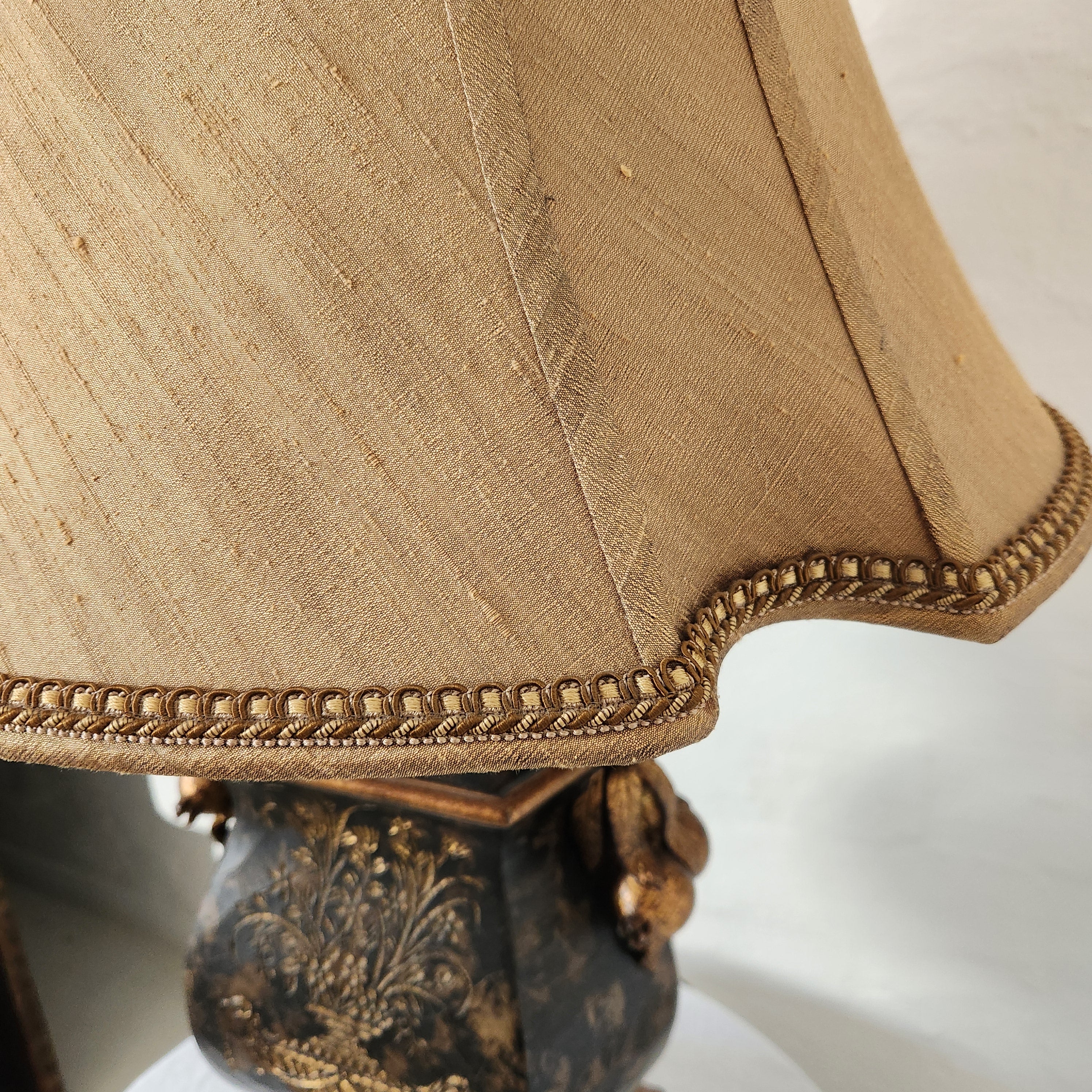 Vintage Chinoiserie  Style Table Lamp