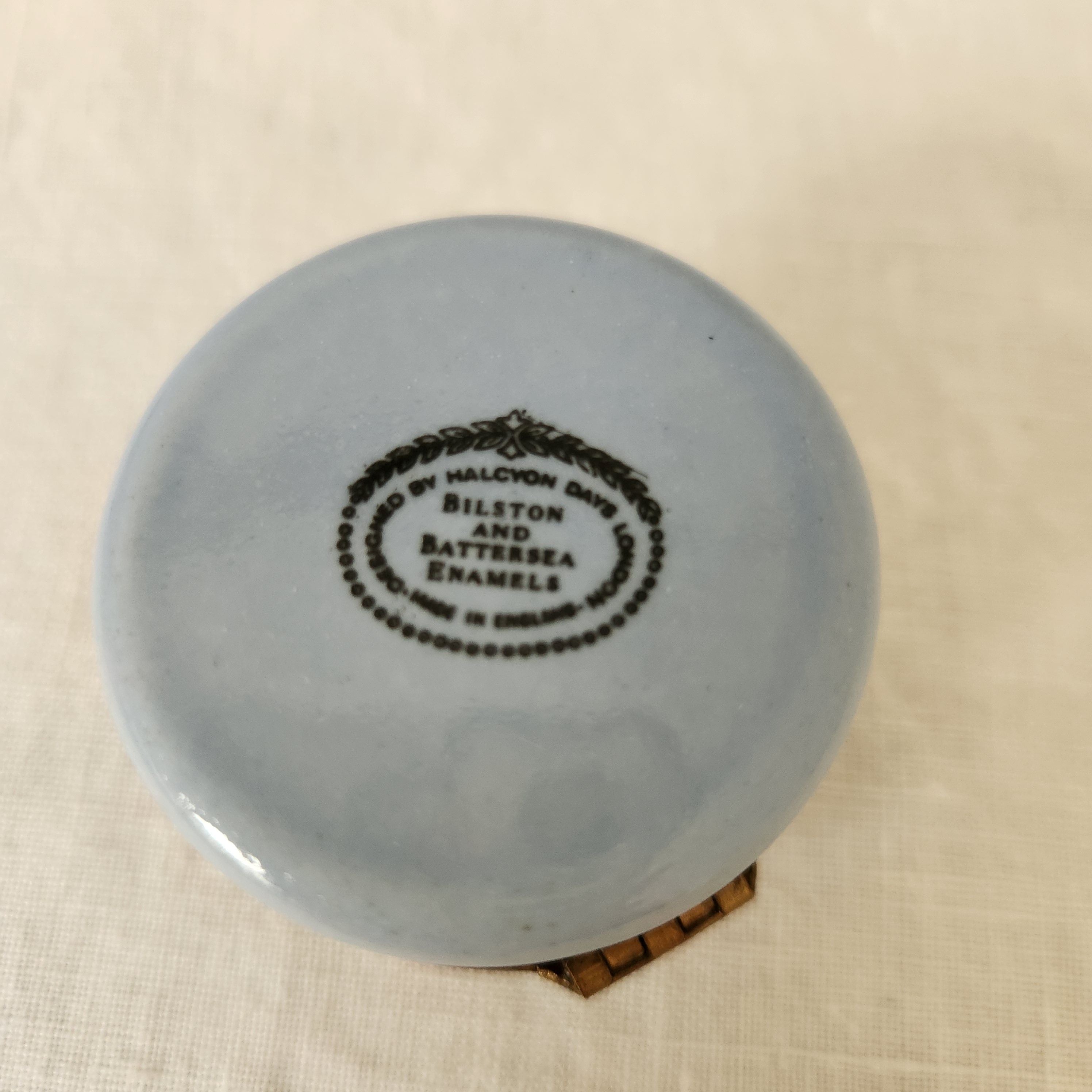 Vintage Bluebirds Hinged Ring Box