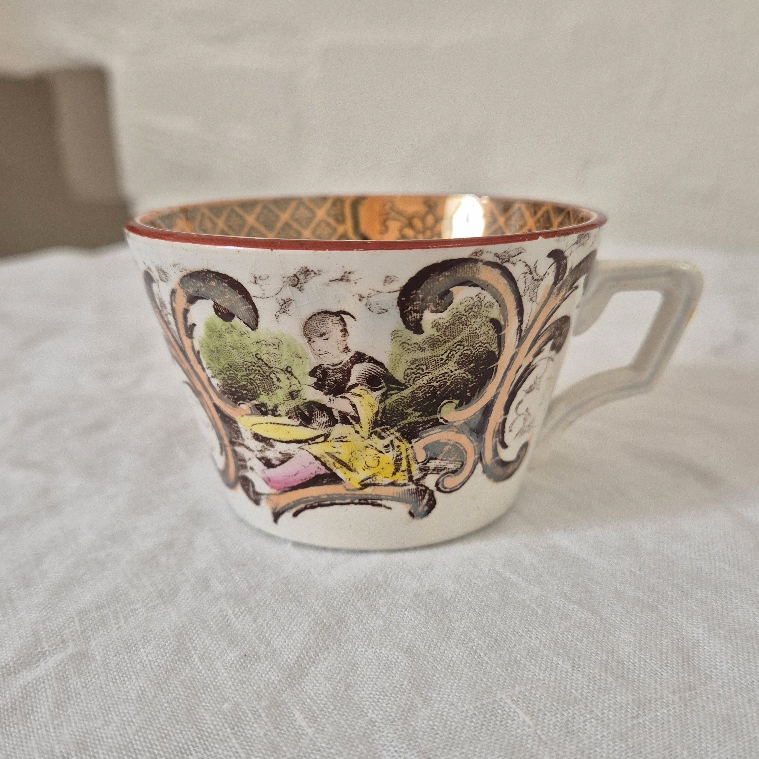 Small Vintage Sarreguemines Chinoiserie Cup