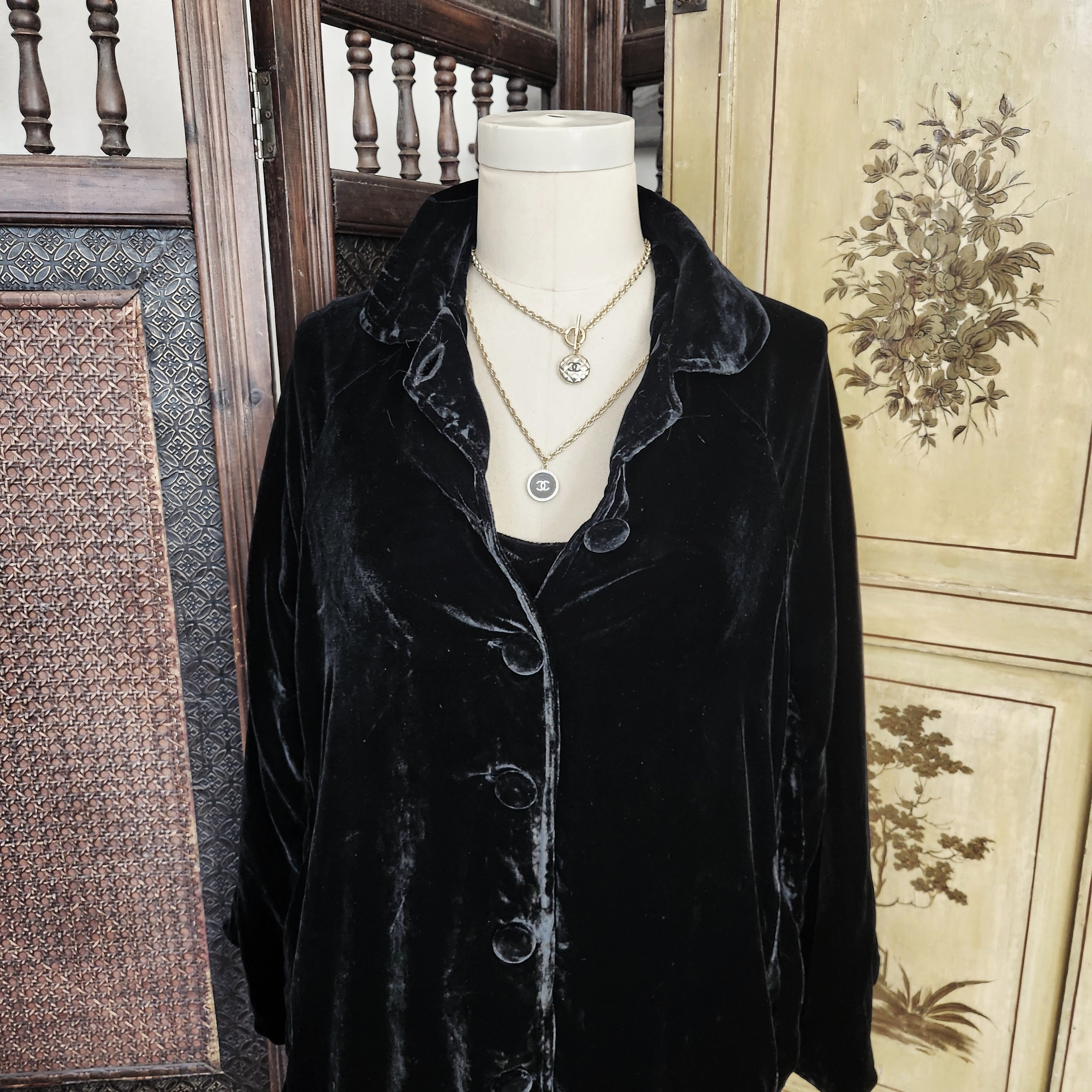 Claudia Silk Velvet Coat - Black