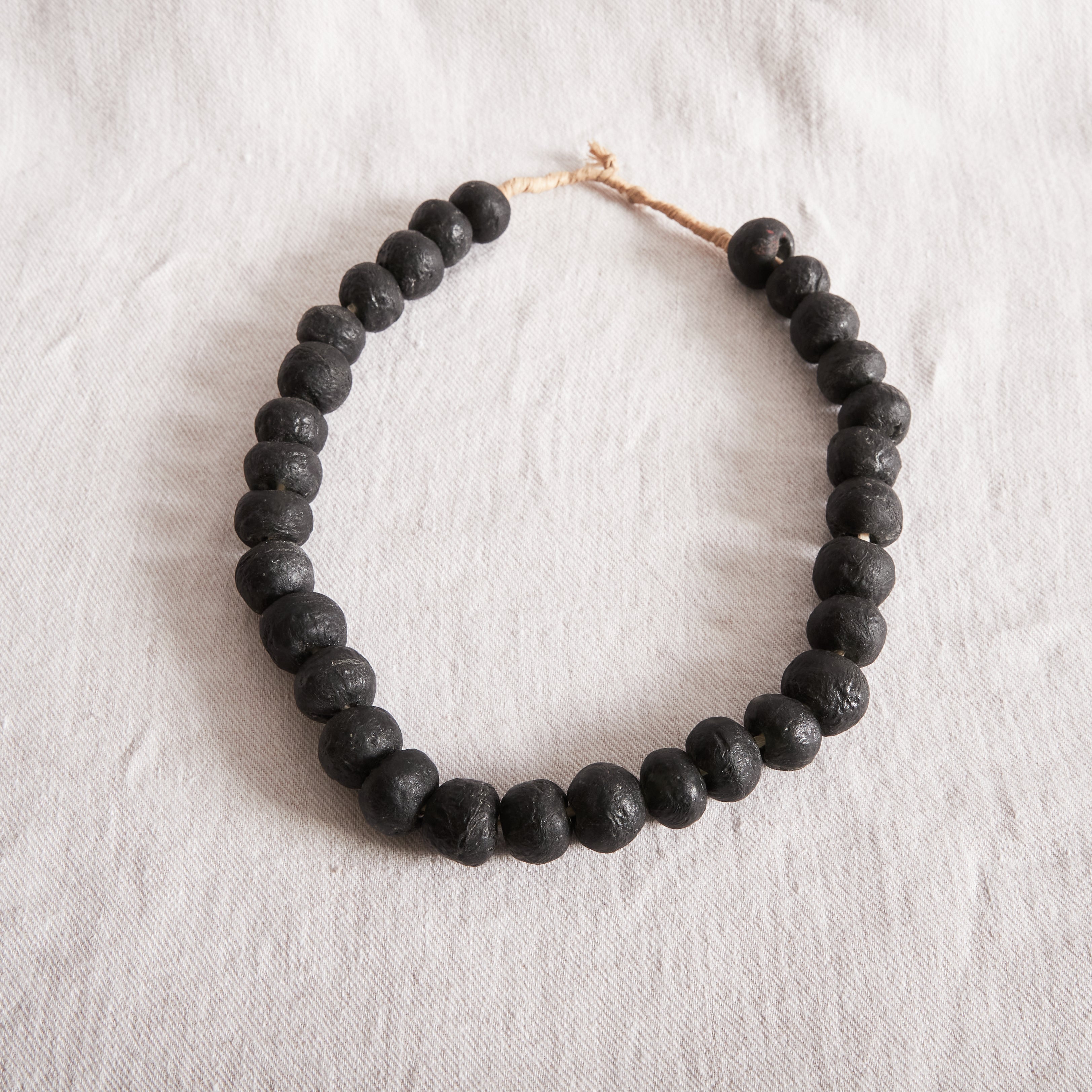 Chunky Ghanaian Glass Bead Garland - Black