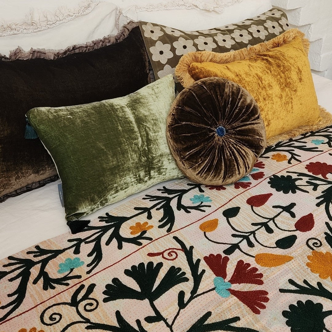 Sweet Circle cushion - Owaka Brown
