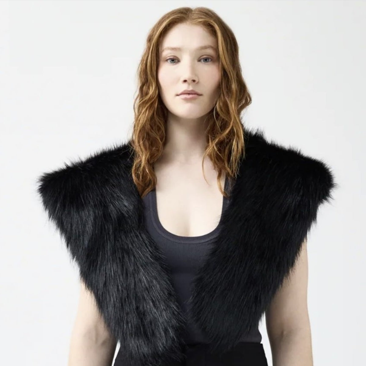 Scarf in Faux Fur - Black