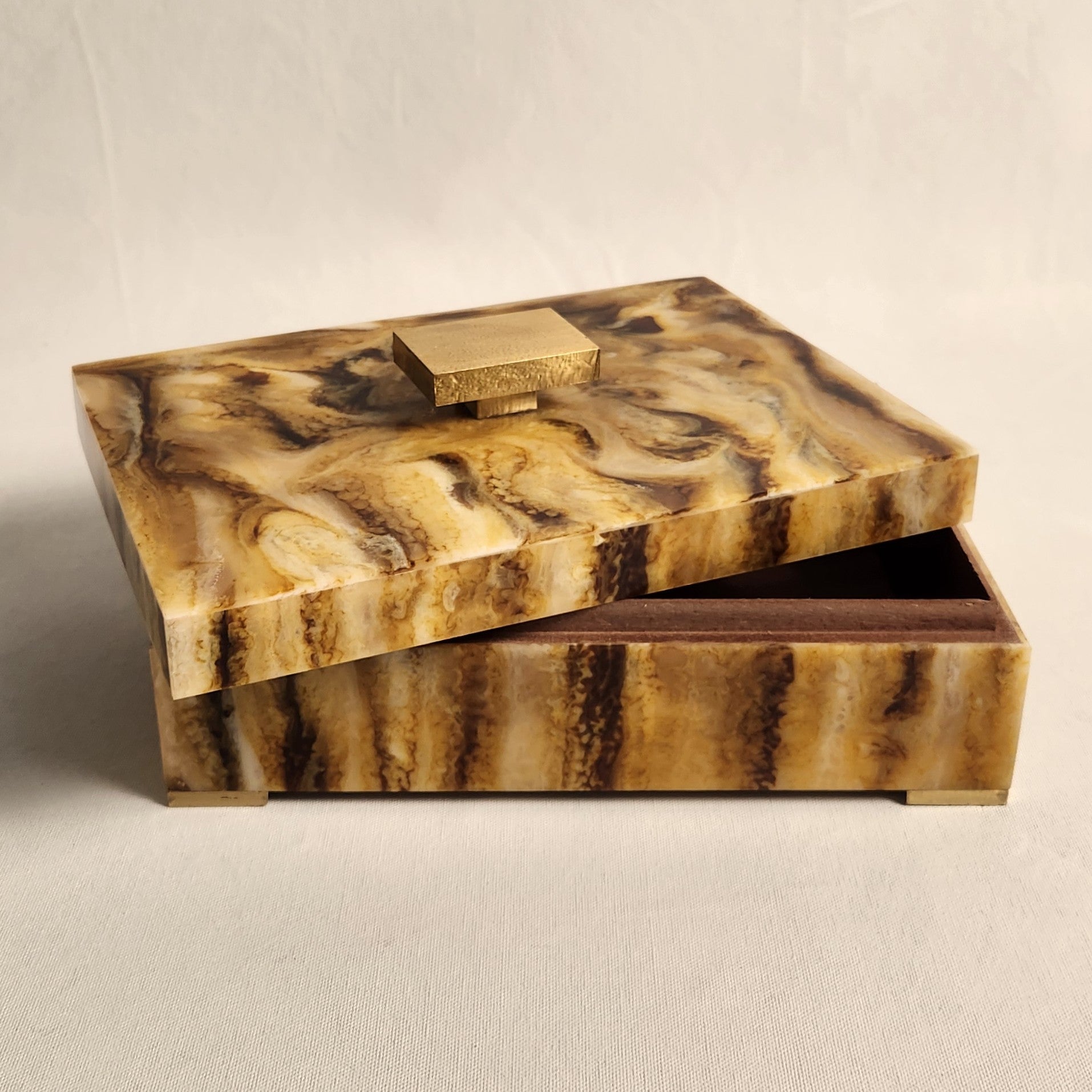 Sienna Resin box