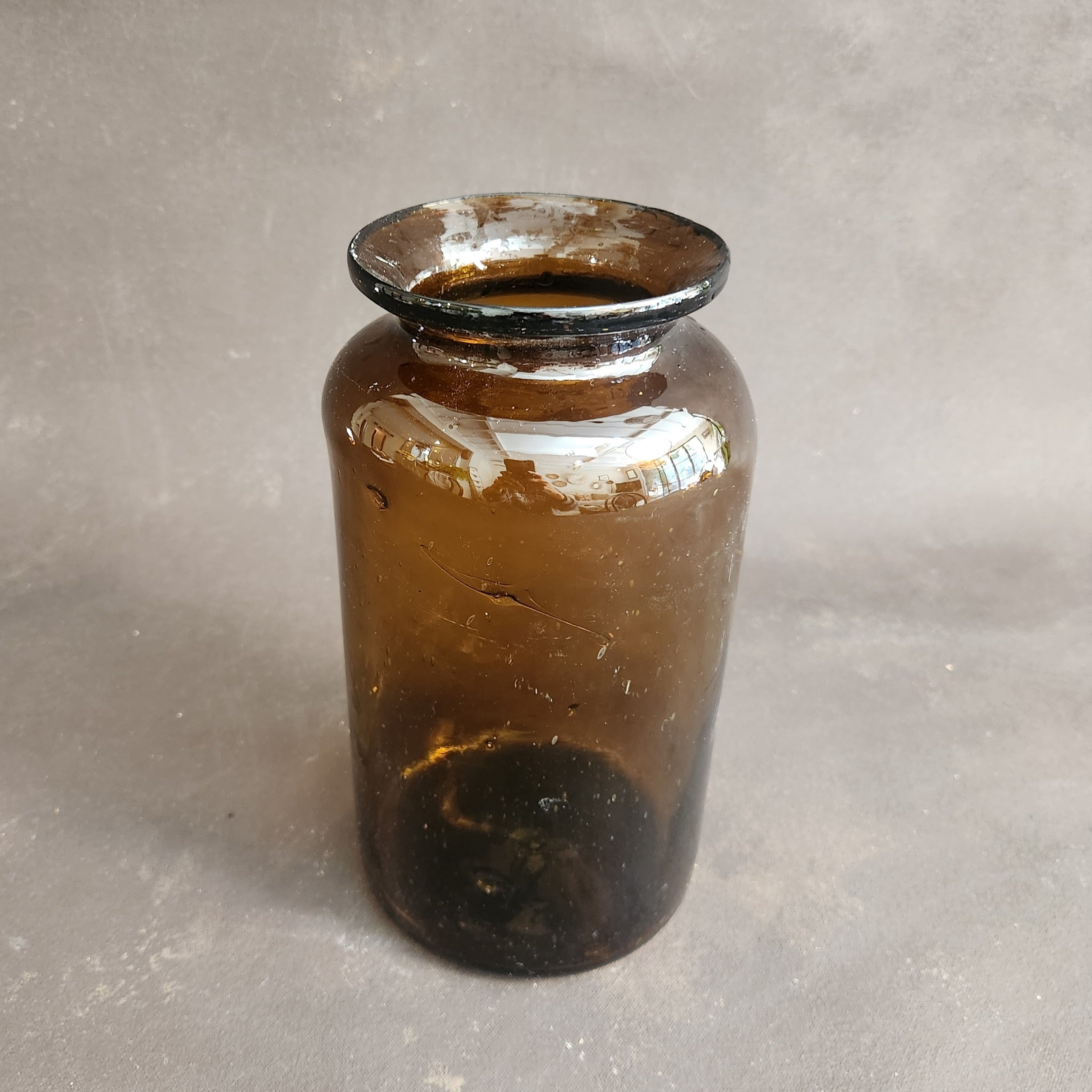 Pharmacy Grand Vase - Brown