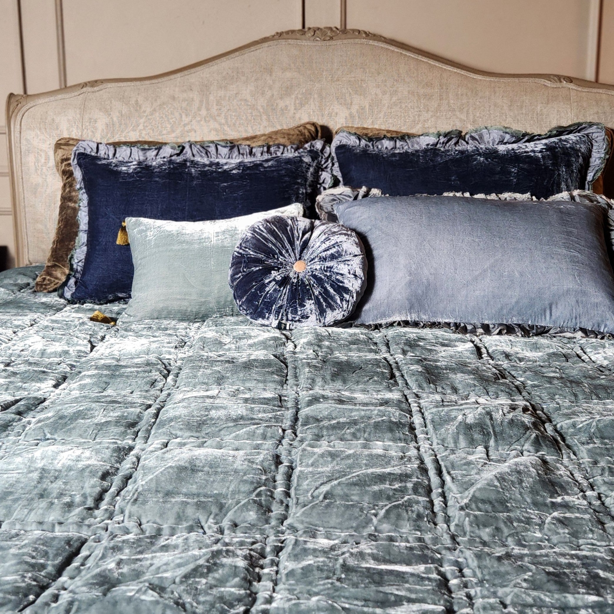 Green- grey silk velvet King size Quilt