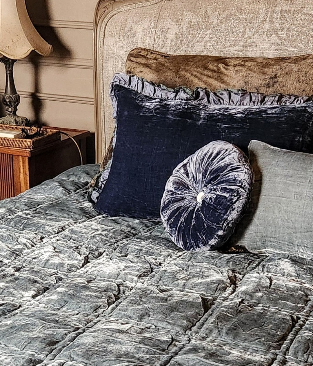 Green- grey silk velvet King size Quilt