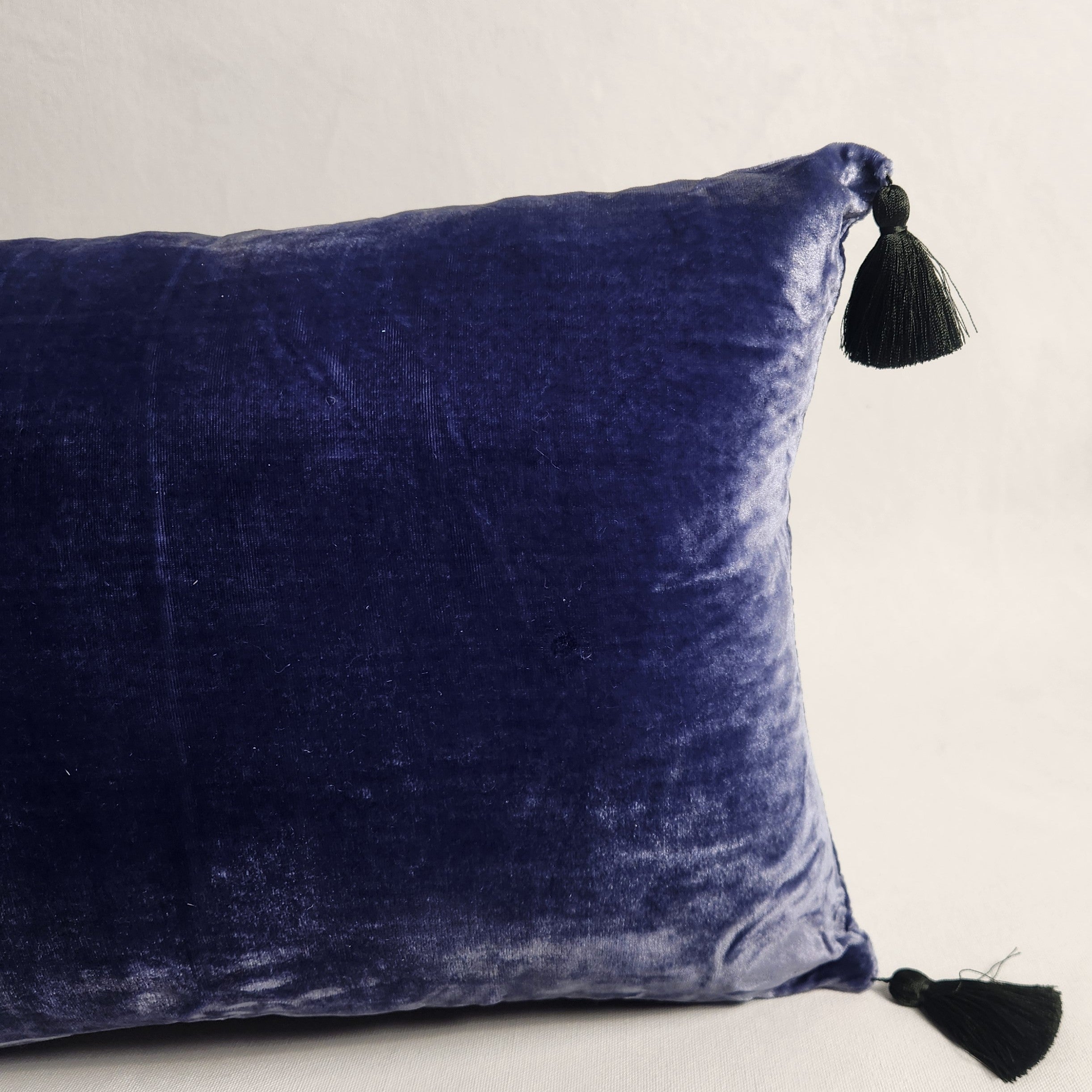 Pompom Cushion - Delft Blue