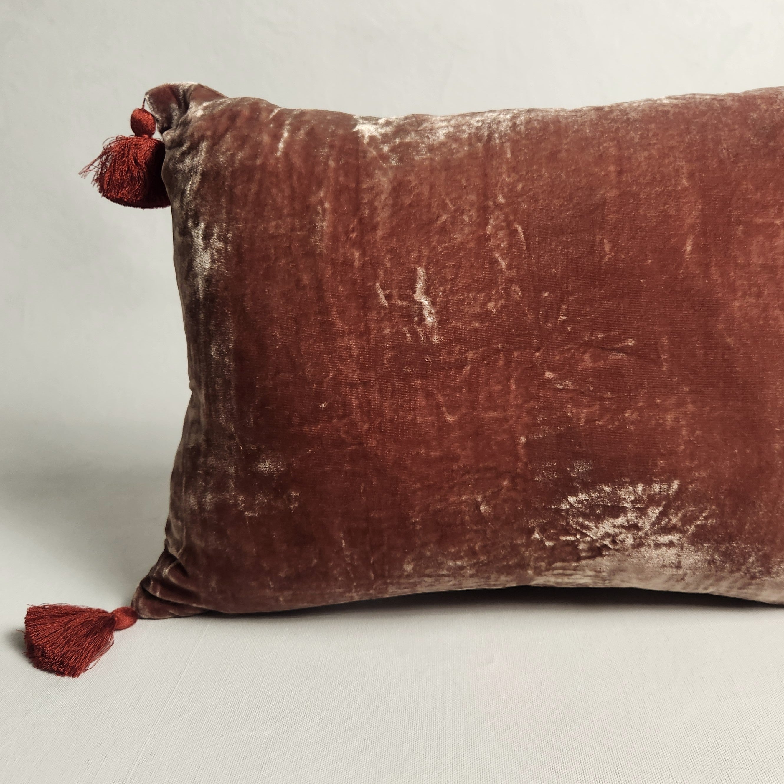 Pompom Cushion - Etosha