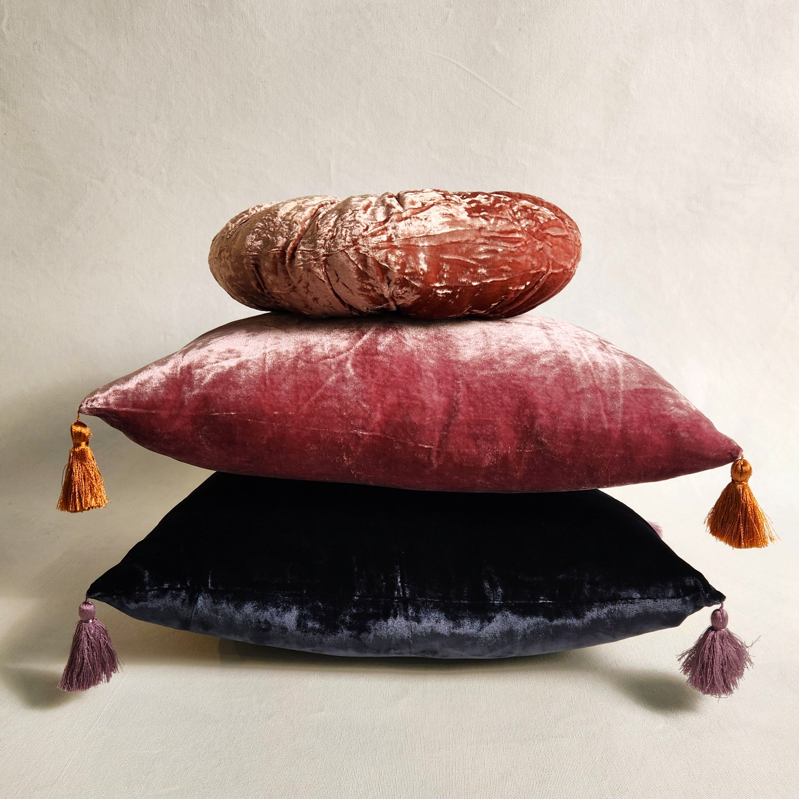 Pompom Cushion - Edimbourg