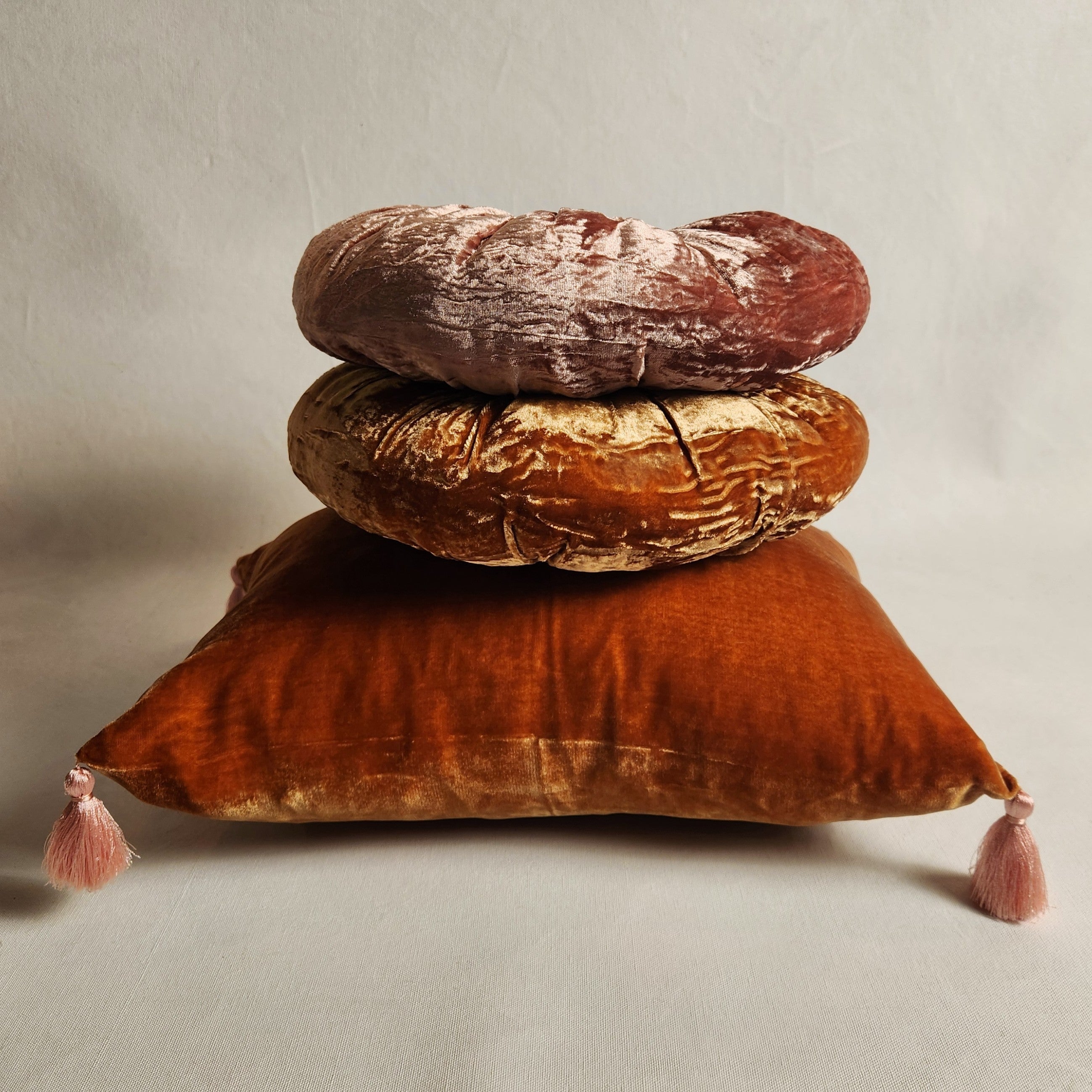 Pompom Cushion - Pondichey