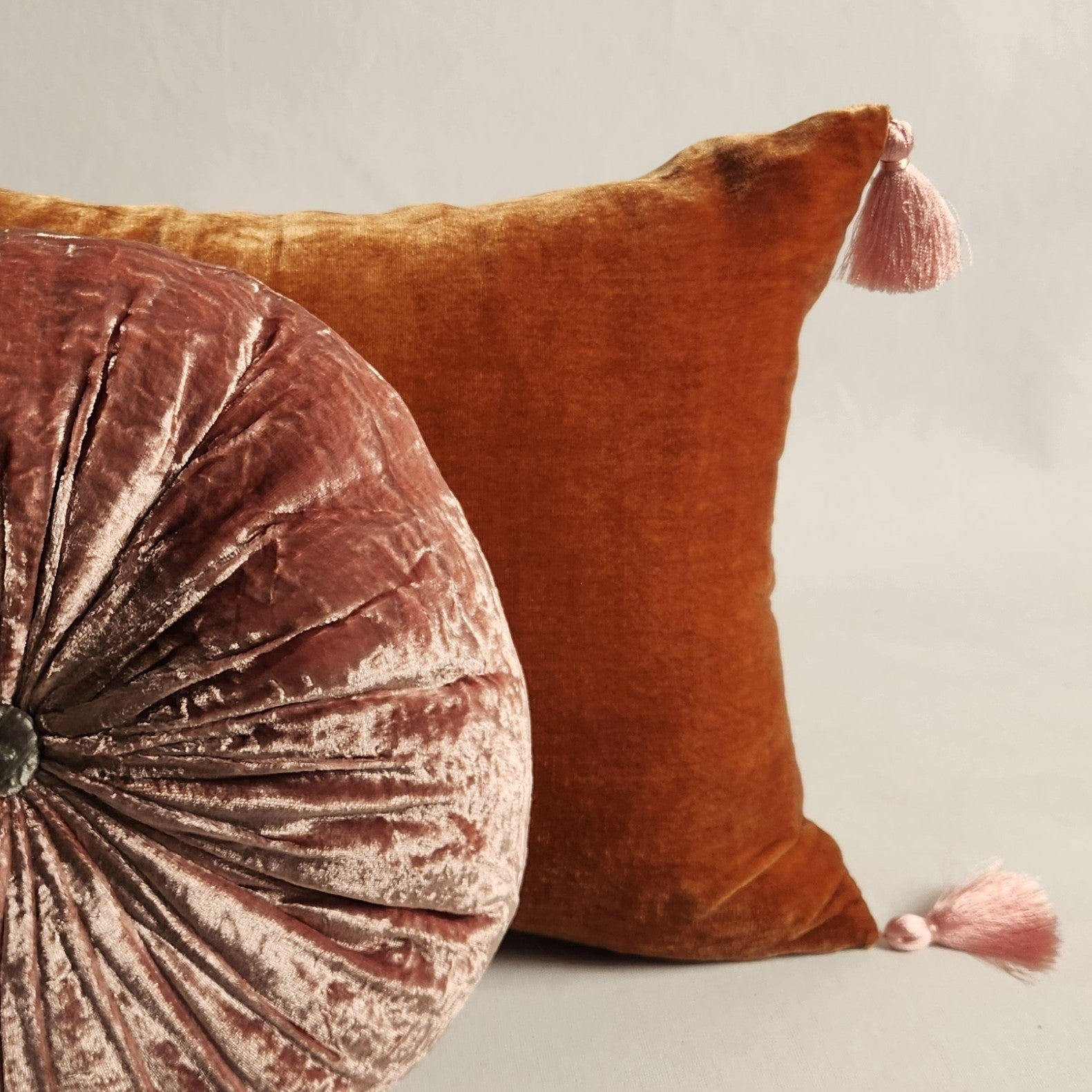 Pompom Cushion - Pondichey