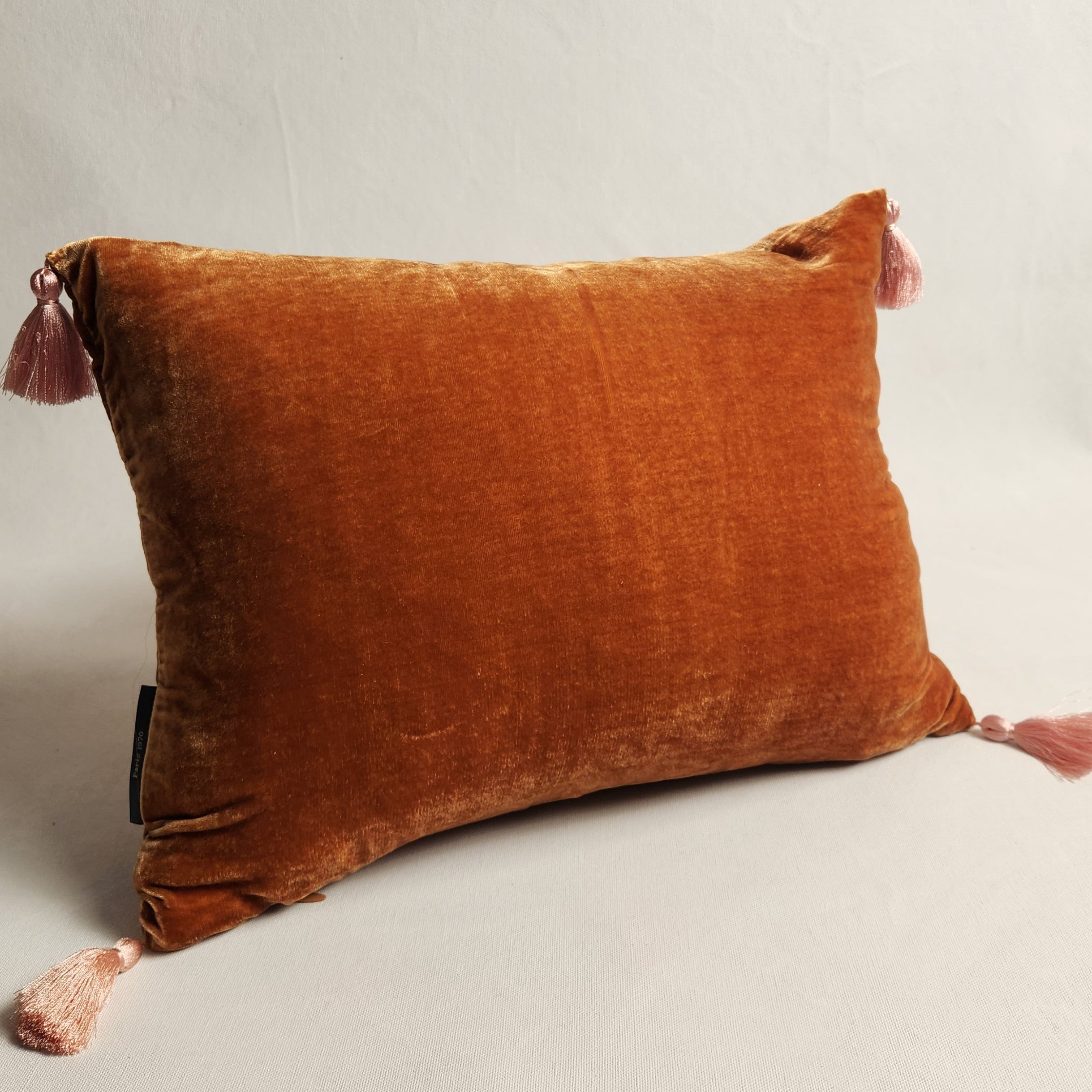 Pompom Cushion - Pondichey