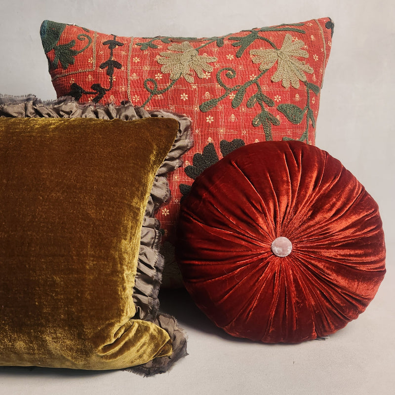 Sweet Circle cushion - Cerise Red